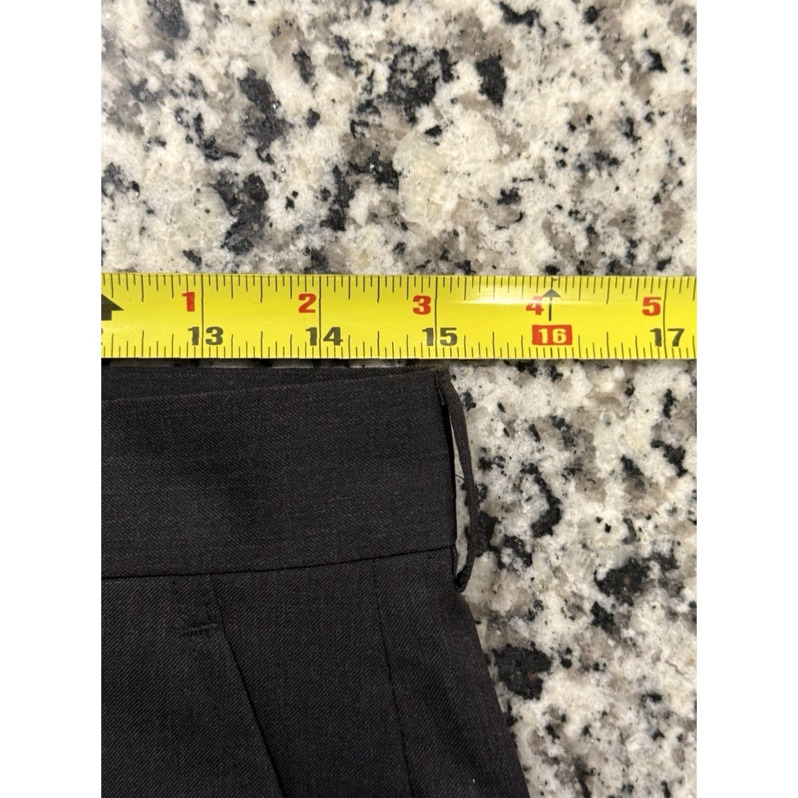 Jos. A. Bank Jos. A. Bank Traveler Pants Dress Pants Slim Fit 30x31.5 Wool Charcoal Gray Flat Front Moisture Wicking Climate Control Mens Size US 30 / EU 46 - 3 Thumbnail