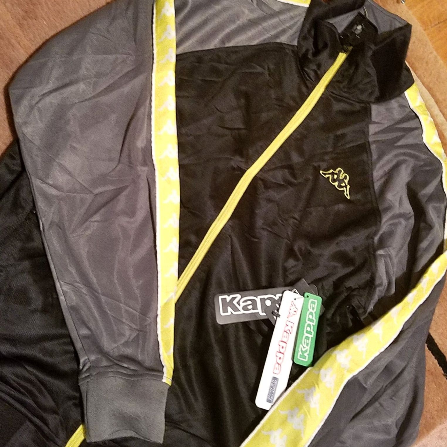 Kappa Kappa 222 Banda Black Grey Yellow Large Street Hip Hop Polo 90s Polo Shirt Mens Size US L / EU 52-54 / 3 - 3 Thumbnail