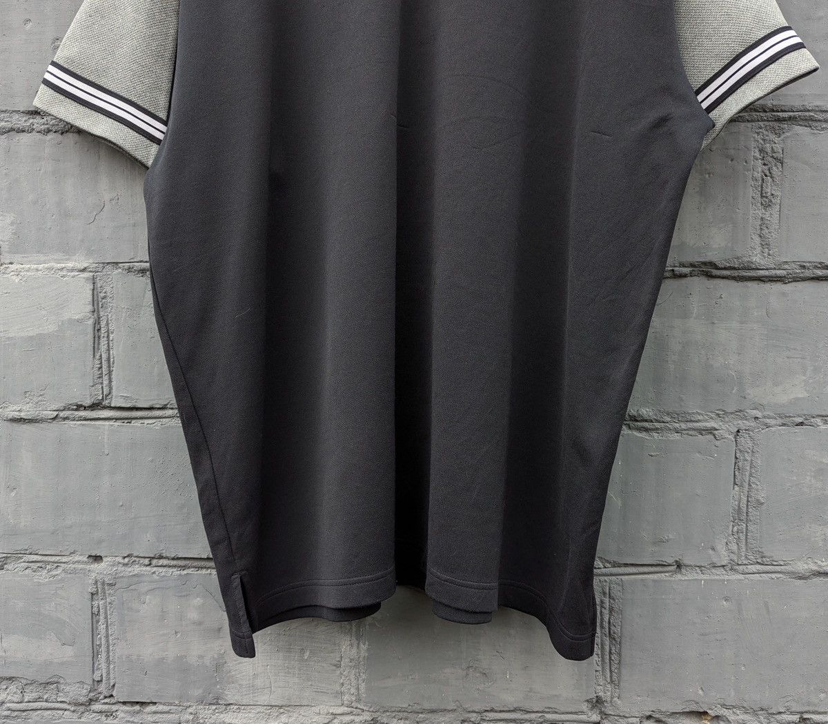 Nike Nike Jersey T-Shirt Embroidered Logo Vintage Black Blockcore Size US XL / EU 56 / 4 - 4 Thumbnail