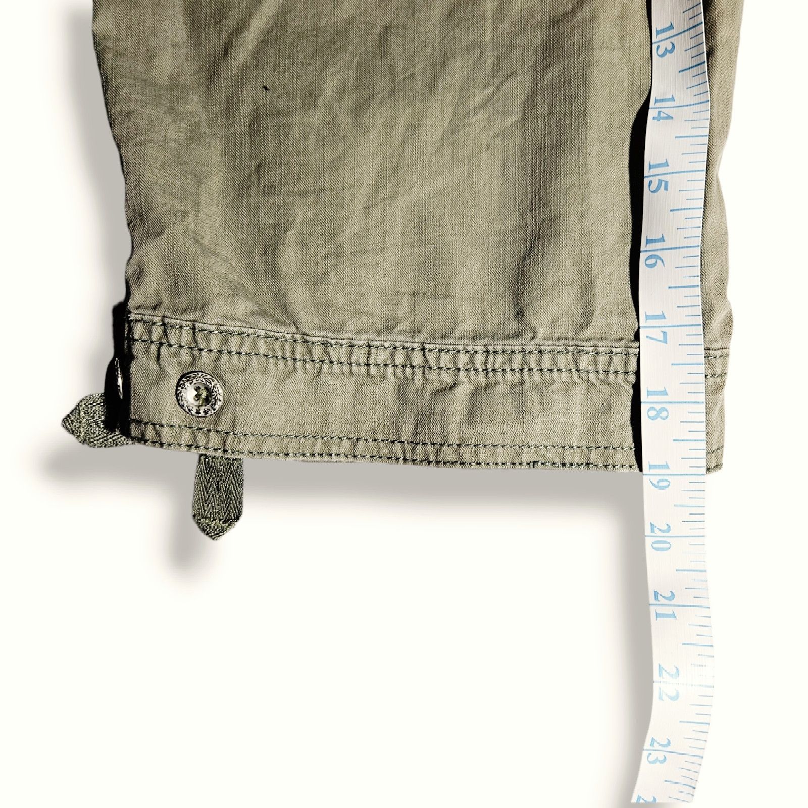 Levi's EUC VTG Levi's Crafted Pride Cargo Shorts Sz. 8 Khaki Green Size 30" / US 8 / IT 44 - 11 Thumbnail