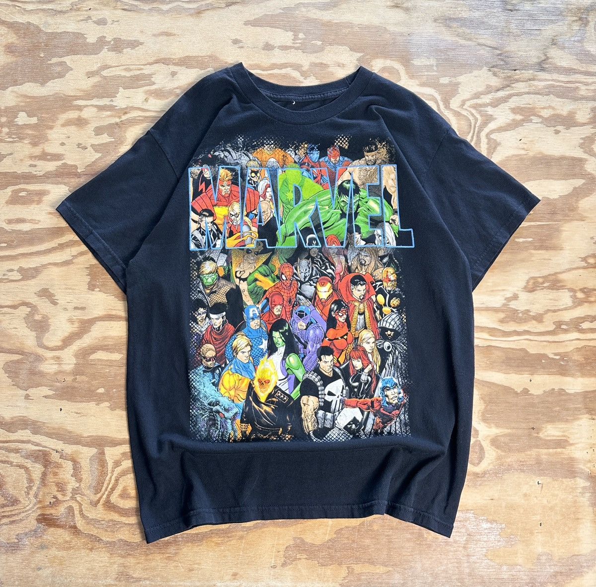 Marvel Comics Marvel All-Over Characters Graphic Tee Size L | 100% Cotton Size US L / EU 52-54 / 3 - 1 Thumbnail