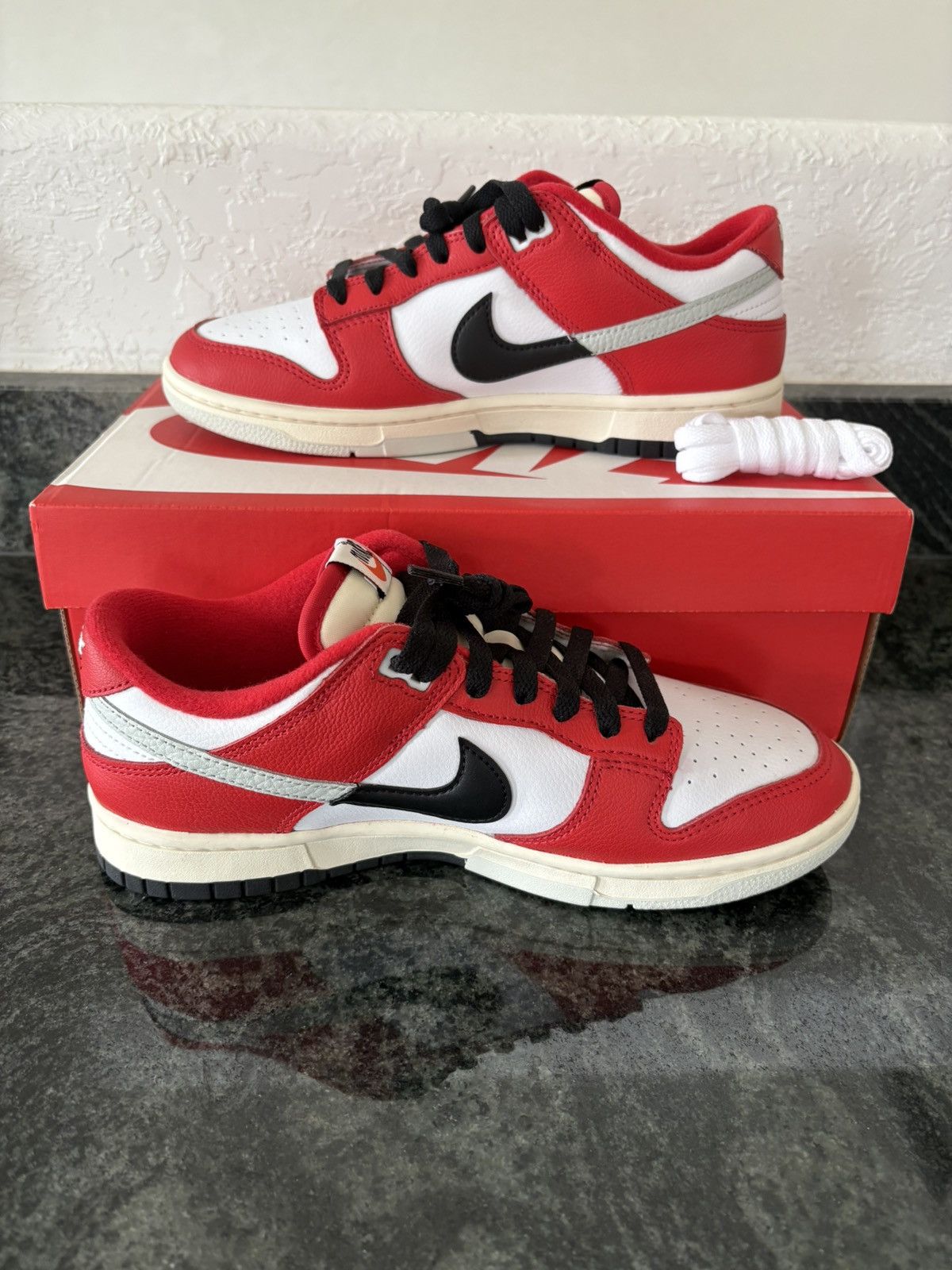 Nike Nike Dunk High Chicago Split | Size 8 | Excellent Size US 8 / EU 41 - 2 Thumbnail