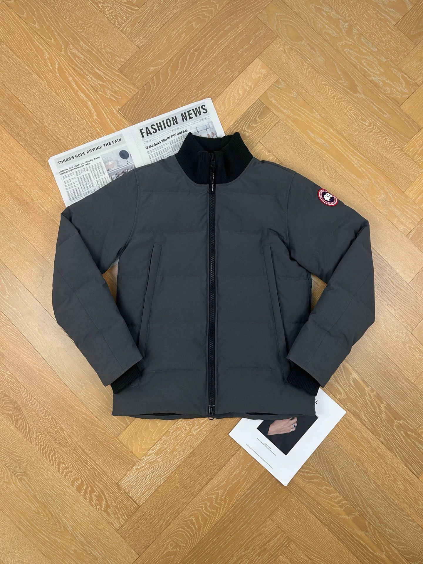 Canada Goose Canada Goose Woolford Logo Flight Down Jkt Men's Charcoal L Size US L / EU 52-54 / 3 - 1 Thumbnail