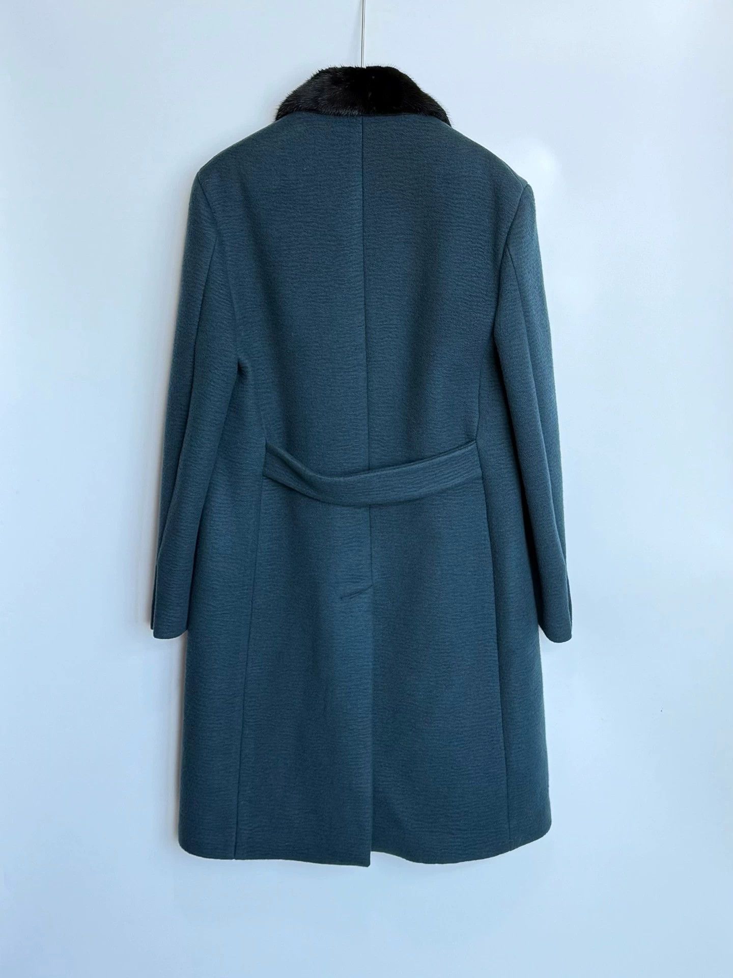Salvatore Ferragamo Ferragamo Mink Fur Collar Water Wave Cashmere Coat 50 Size US M / EU 48-50 / 2 - 4 Thumbnail