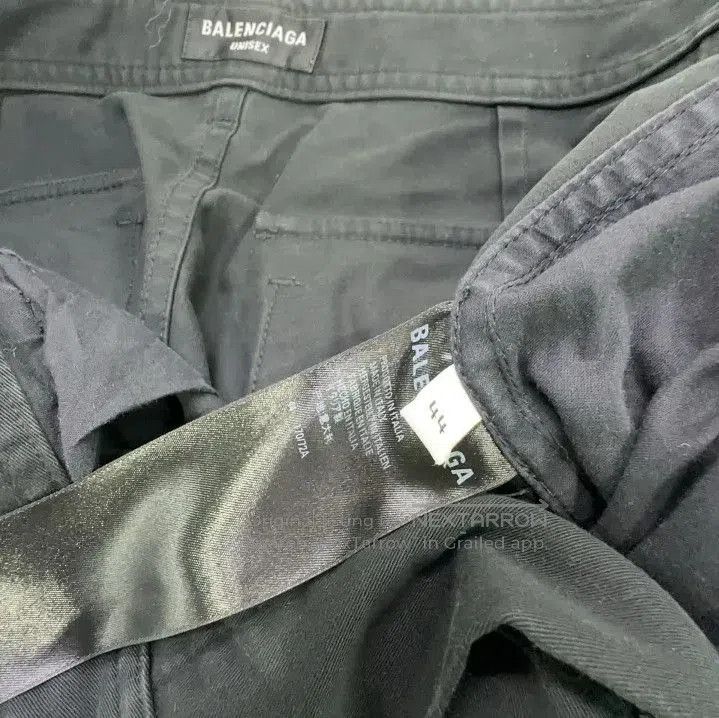 Balenciaga Balenciaga Black Casual Cargo Shorts for Men. Size US 44 / EU 60 - 3 Thumbnail