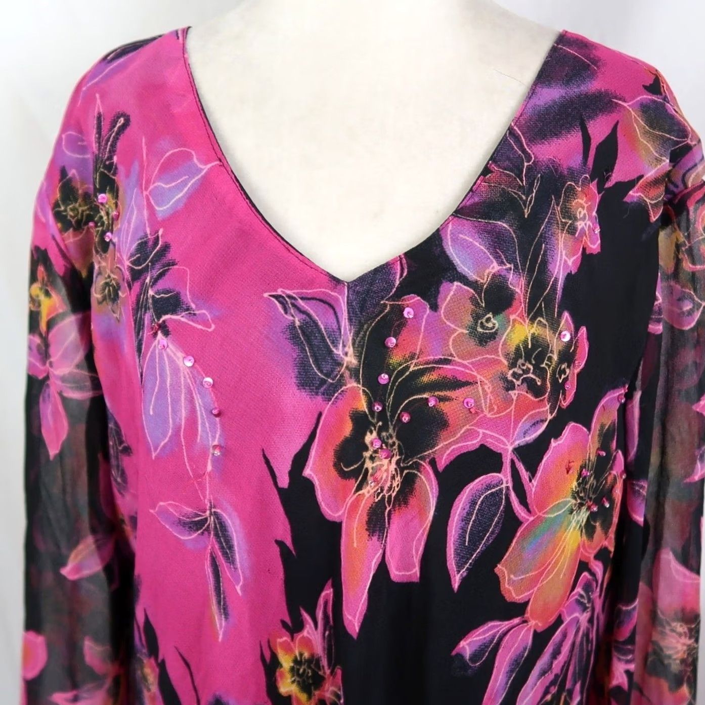 Vintage 90s Vintage JMD Signature Black and Pink Floral Silk Beaded Tunic Top Size L / US 10 / IT 46 - 2 Thumbnail