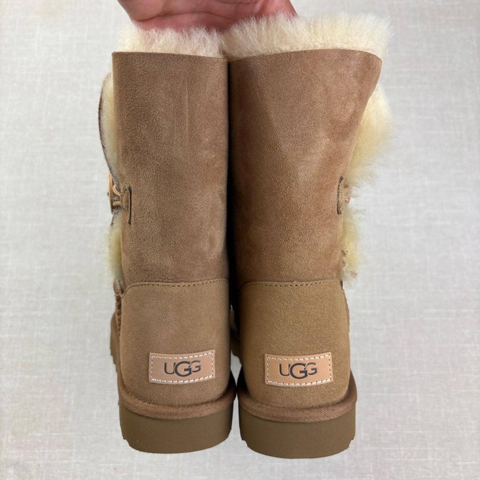 Ugg 🌰 2023 UGG Bailey Button II “Chestnut” 8.5M Size US 8.5 / EU 41-42 - 6 Thumbnail