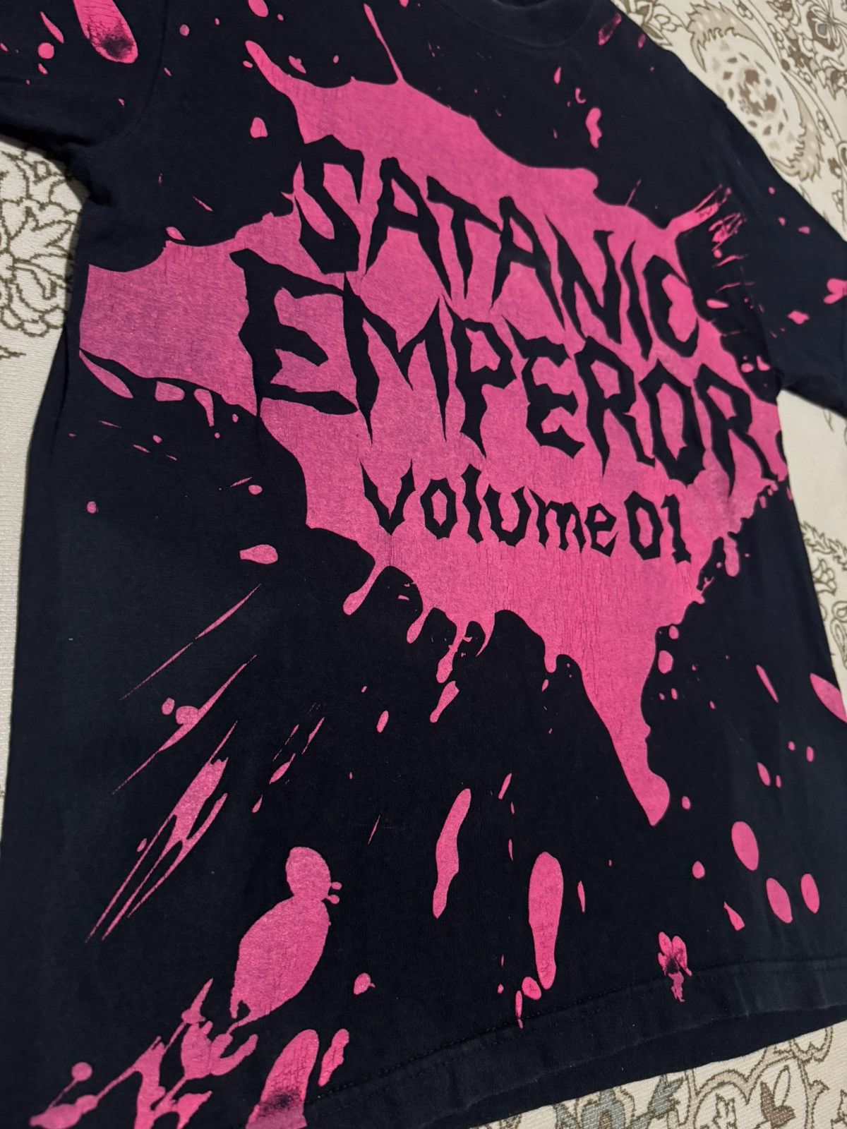 Anime × Japanese Brand × Vintage Vtg Cospa Detroit Metal City Satanic Emperor Splash Tshirt Size US M / EU 48-50 / 2 - 2 Thumbnail