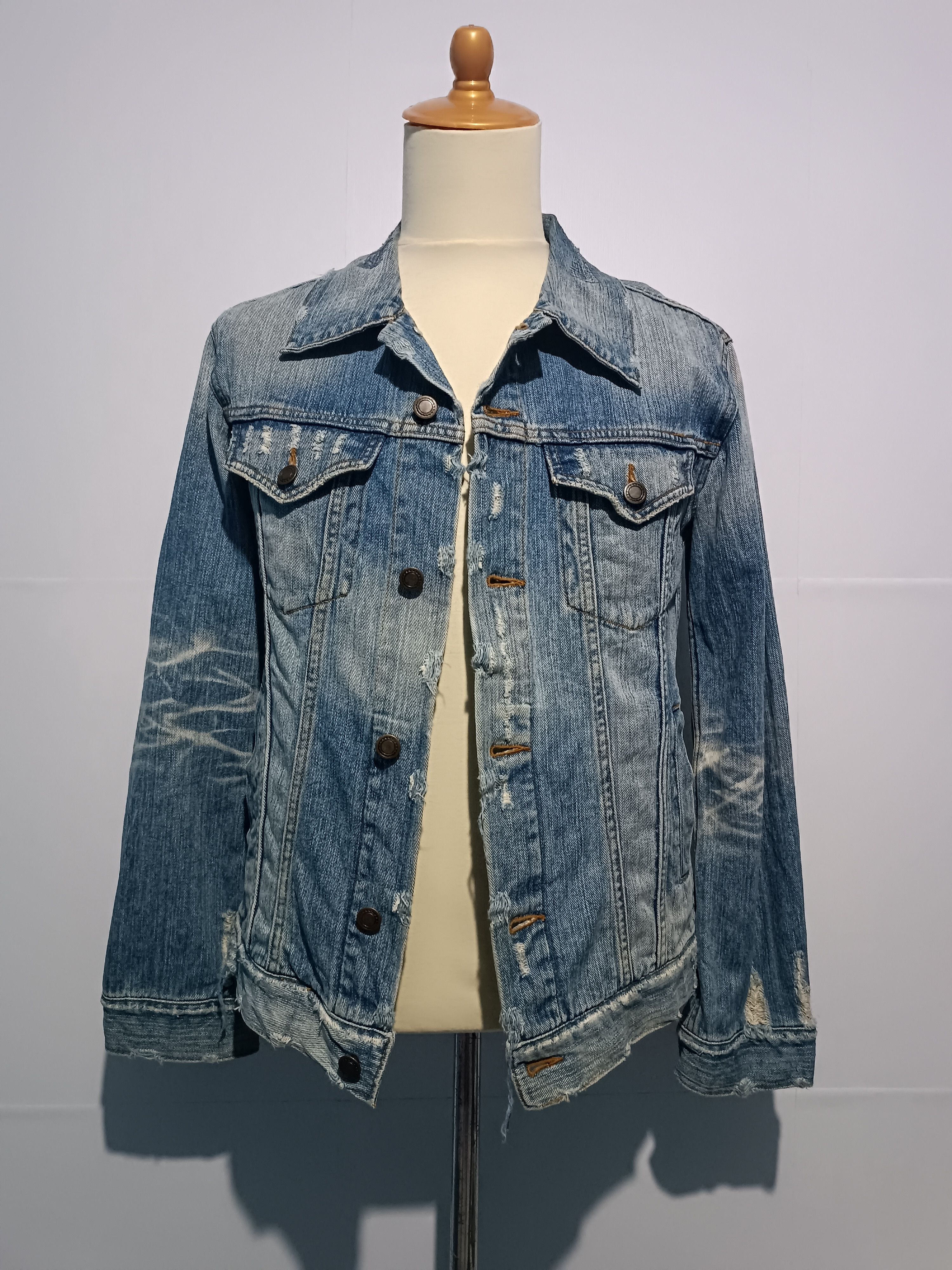 Japanese Brand Ripped Denim Jacket Slim Fit Size US M / EU 48-50 / 2 - 1 Thumbnail