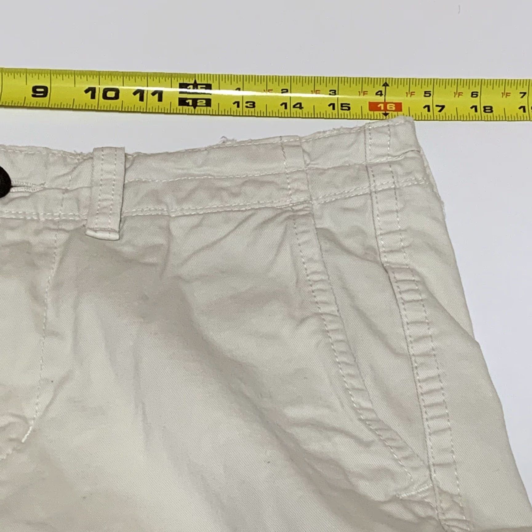 American Eagle Outfitters VINTAGE American Eagle Chino Shorts Mens Regular 33 Beige 11in Inseam Beach Classic Khaki Long Length Size US 33 - 4 Thumbnail