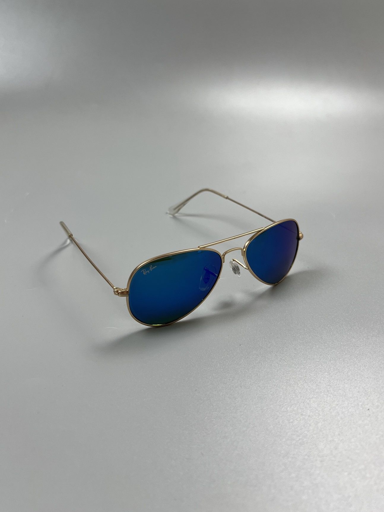 RayBan RayBan Gold Frame Chameleon Aviator Sunglasses (Y0547) Size ONE SIZE - 1 Thumbnail