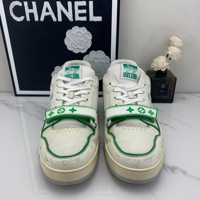 Louis Vuitton Louis Vuitton Trainer Sneakers in White and Green -2508 Size US 10.5 / IT 40.5 - 2 Thumbnail