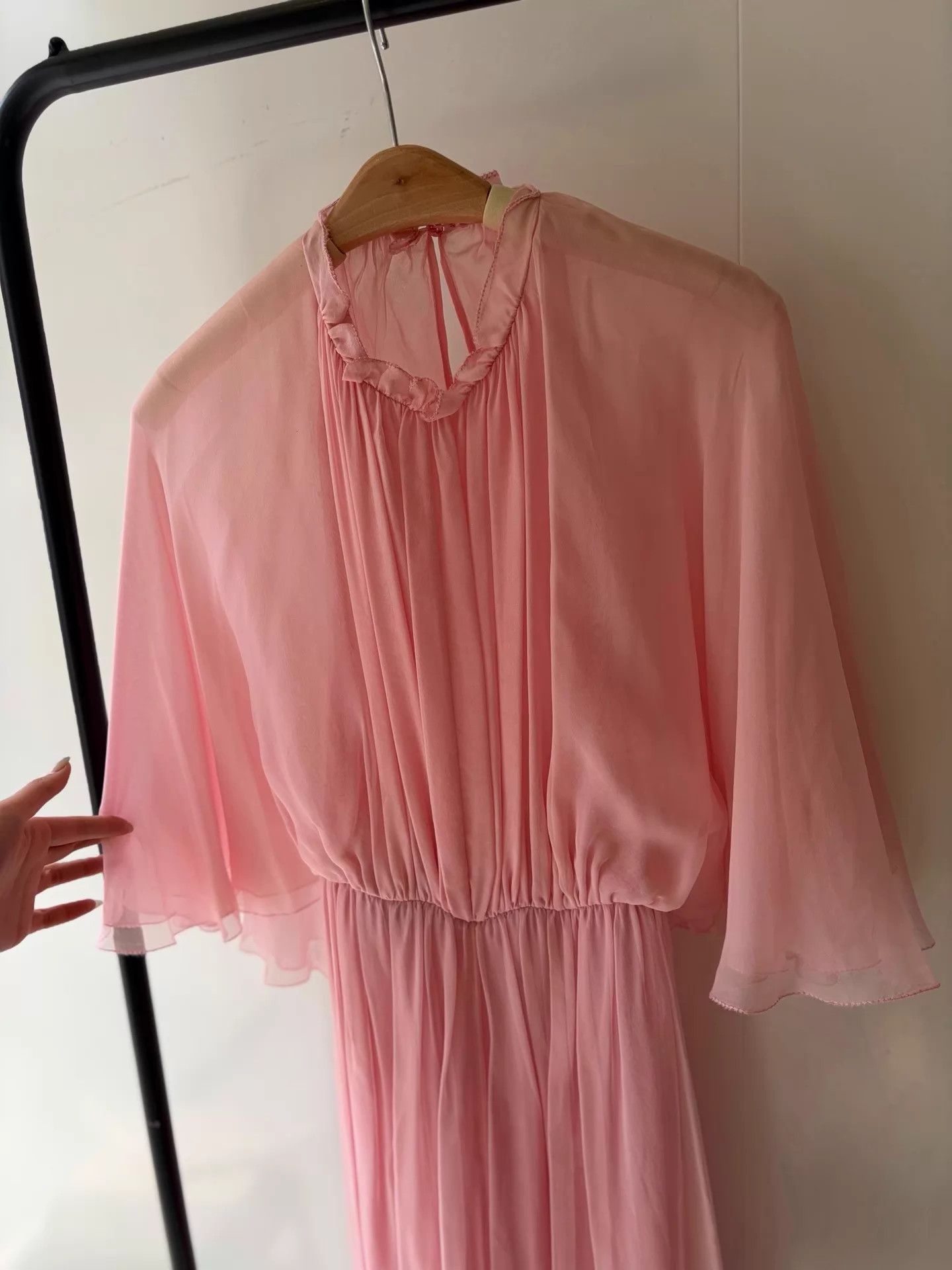 Valentino Valentino Runway Silk Pink Long Dress 38 Size XS / US 0-2 / IT 36-38 - 2 Thumbnail