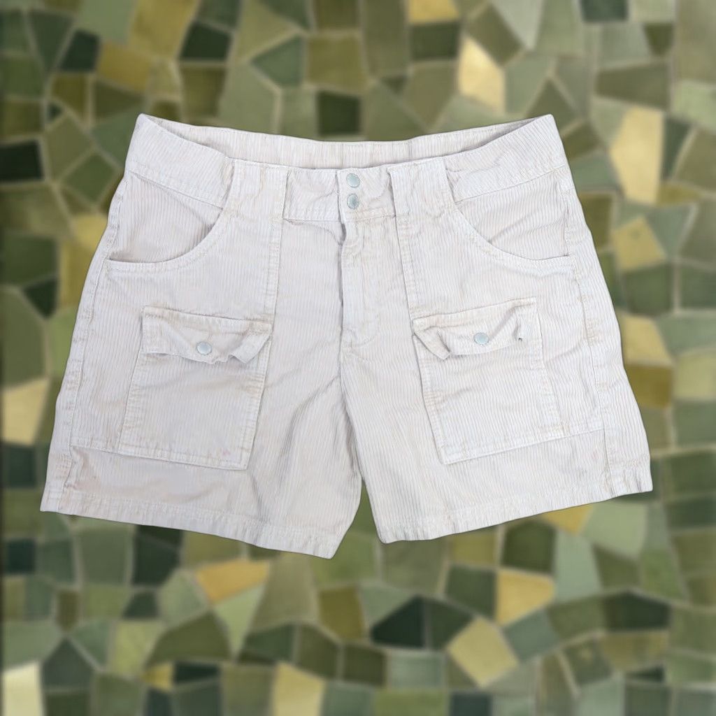 Bdg BDG Urban Outfitters cargo shorts Women 10 Cream Corduroy 100% Cotton High Rise Inseam 4.5 in Casual Size 32" / US 10 / IT 46 - 1 Thumbnail