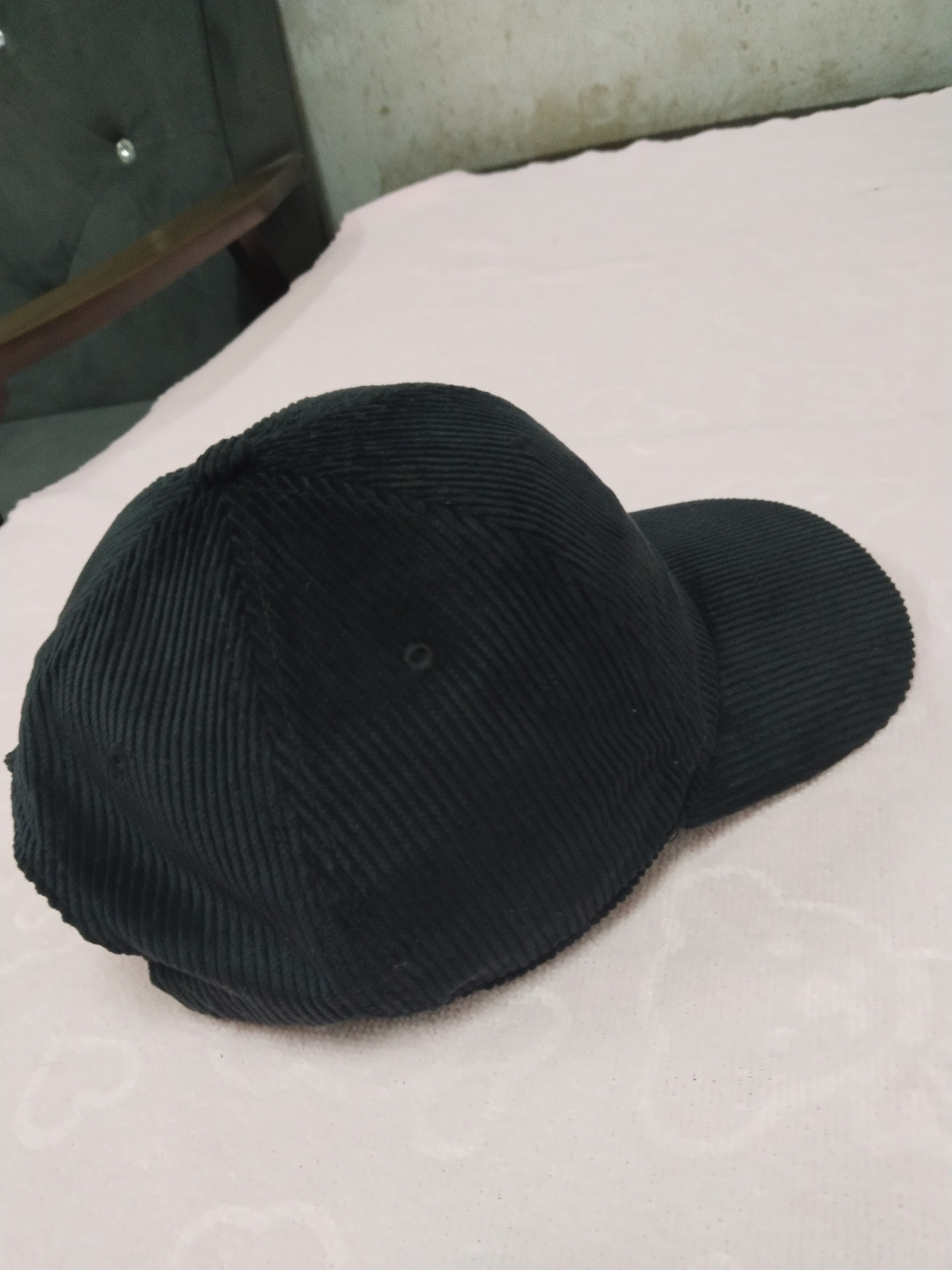 Nike RARE NIKE CUDUROY TRIPLE BLACK CAP Size ONE SIZE - 4 Thumbnail