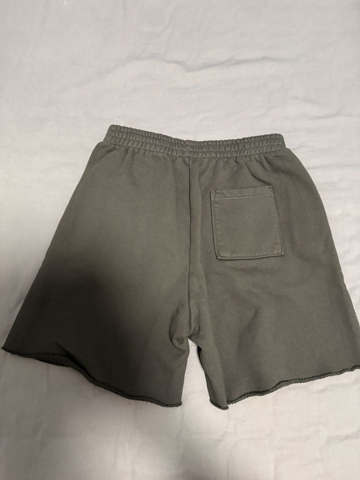 Yeezy yeezy season 6 shorts sweatshort core Size US 28 / EU 44 - 2 Thumbnail