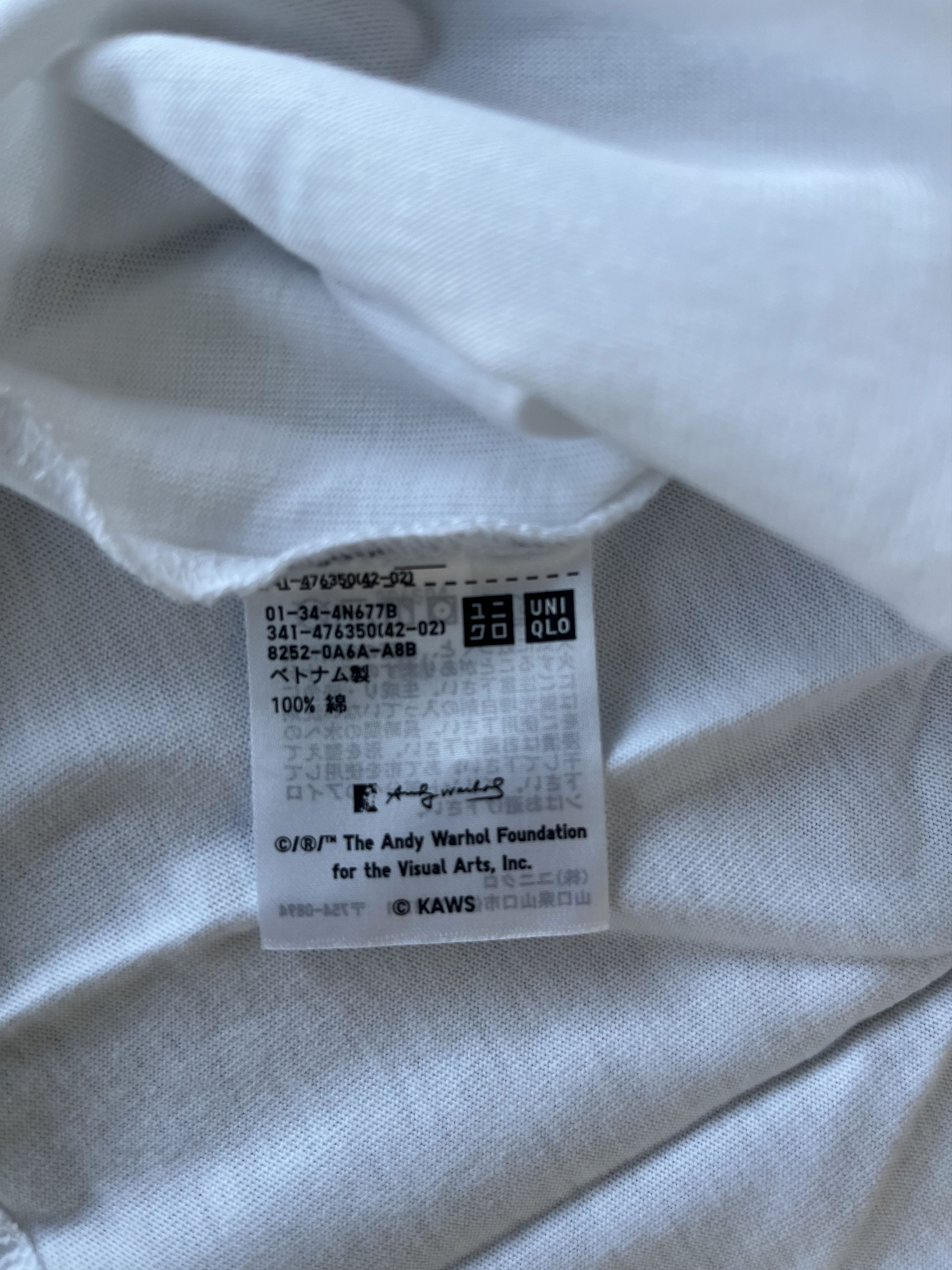 Uniqlo UNIQLO KAWS Companions + Andy Warhol T-Shirt Size US L / EU 52-54 / 3 - 6 Thumbnail