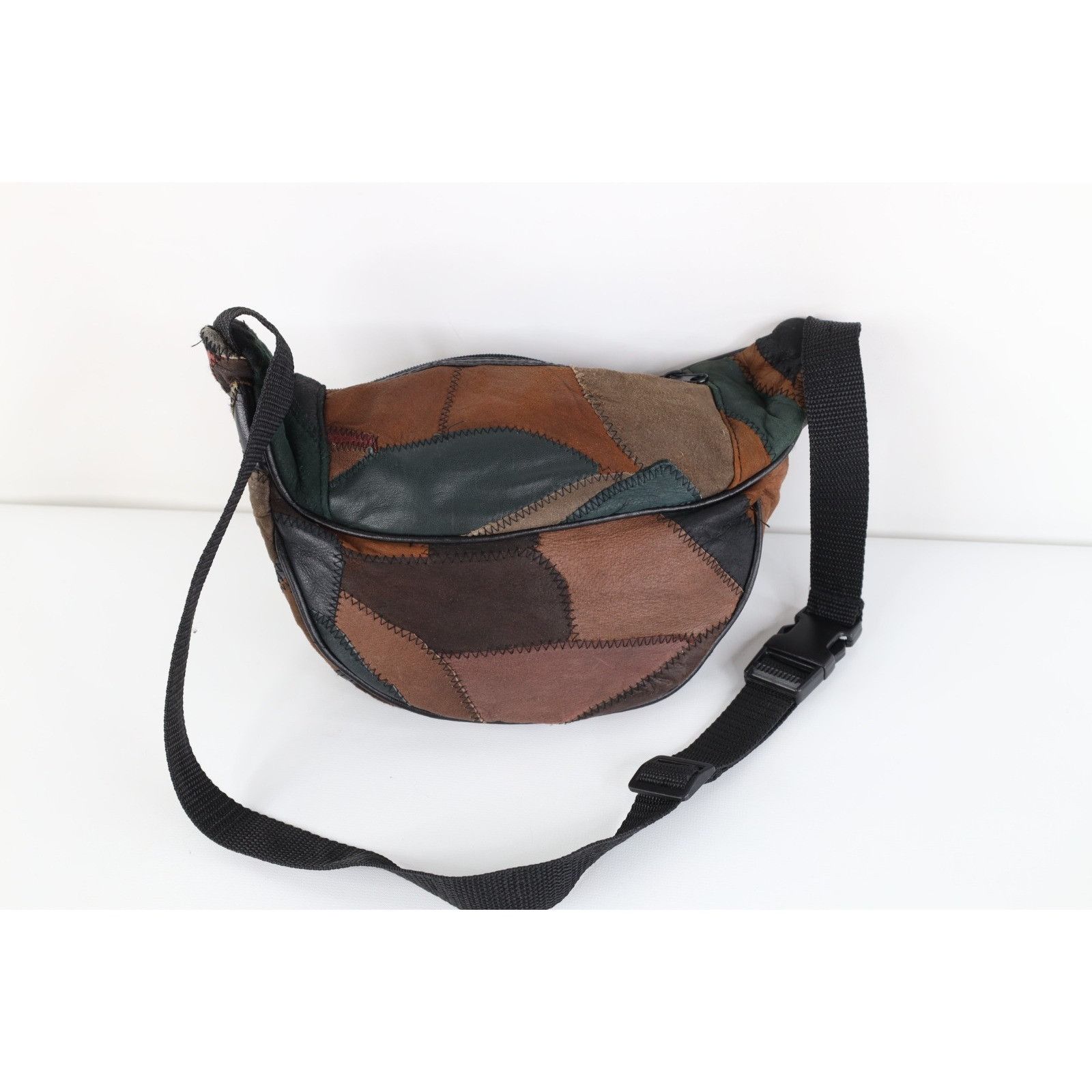 Vintage Vintage 90s Streetwear Distressed Suede Leather Fanny Pack Size ONE SIZE - 5 Thumbnail