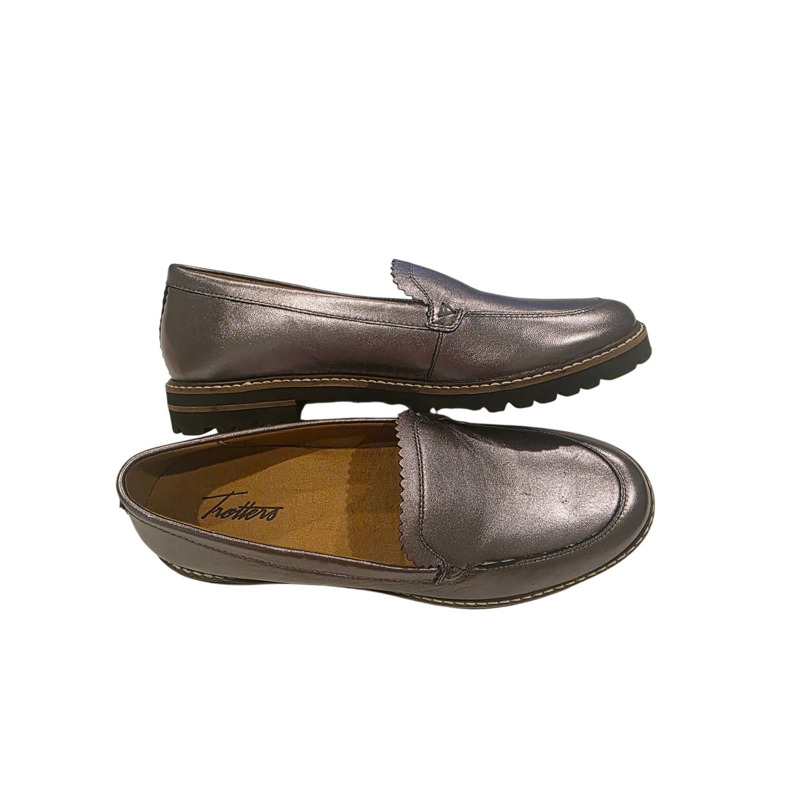 Globe-Trotter Trotters Metallic Pewter Lug Sole Loafers Womens 8 Size US 8 / IT 38 - 8 Thumbnail