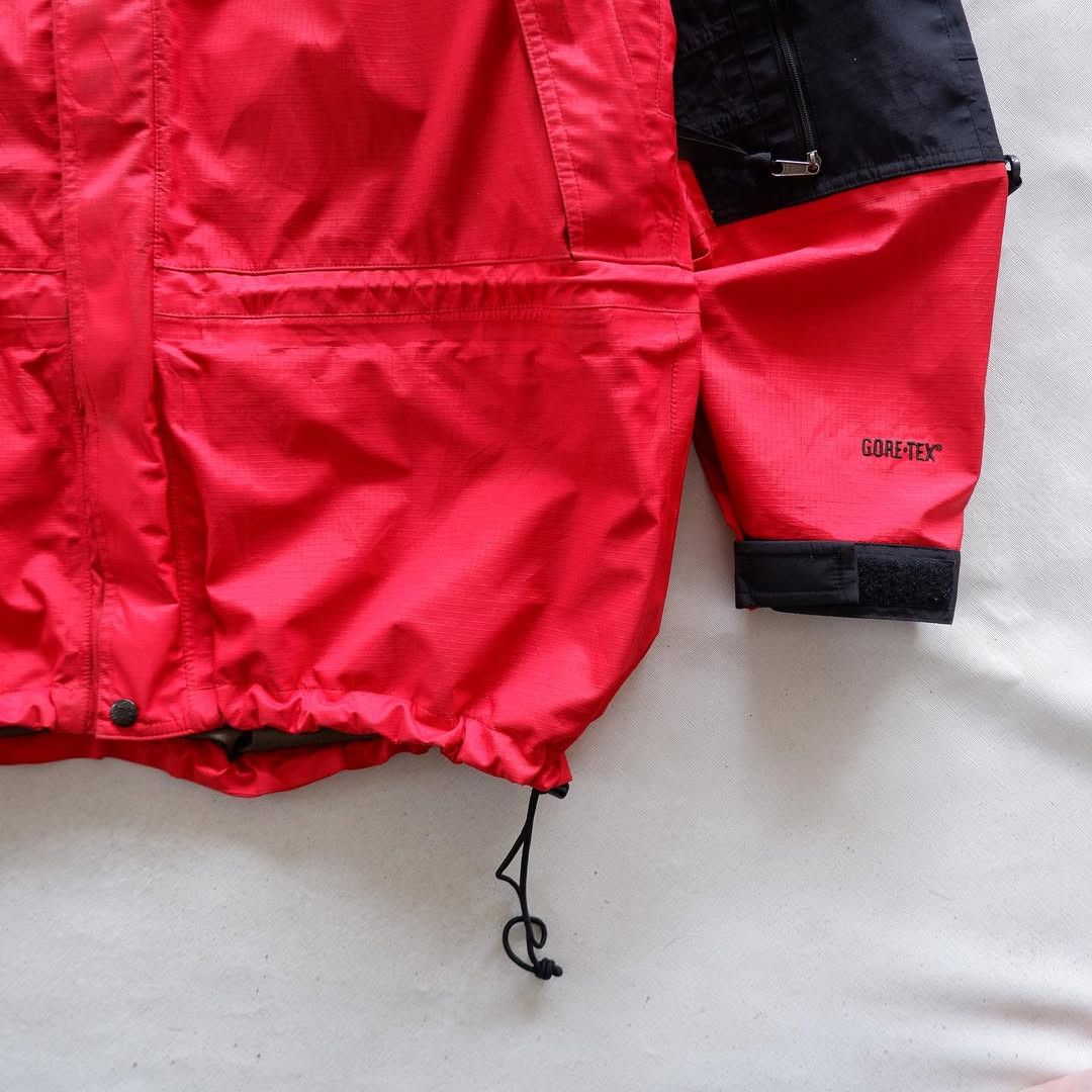 The North Face × Vintage The North Face Gore Tex Jacket Size US L / EU 52-54 / 3 - 10 Thumbnail