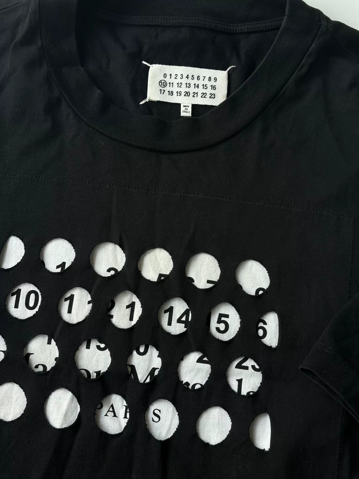 Maison Margiela Maison Margiela Black Hollow Short Sleeve Size US S / EU 44-46 / 1 - 2 Thumbnail