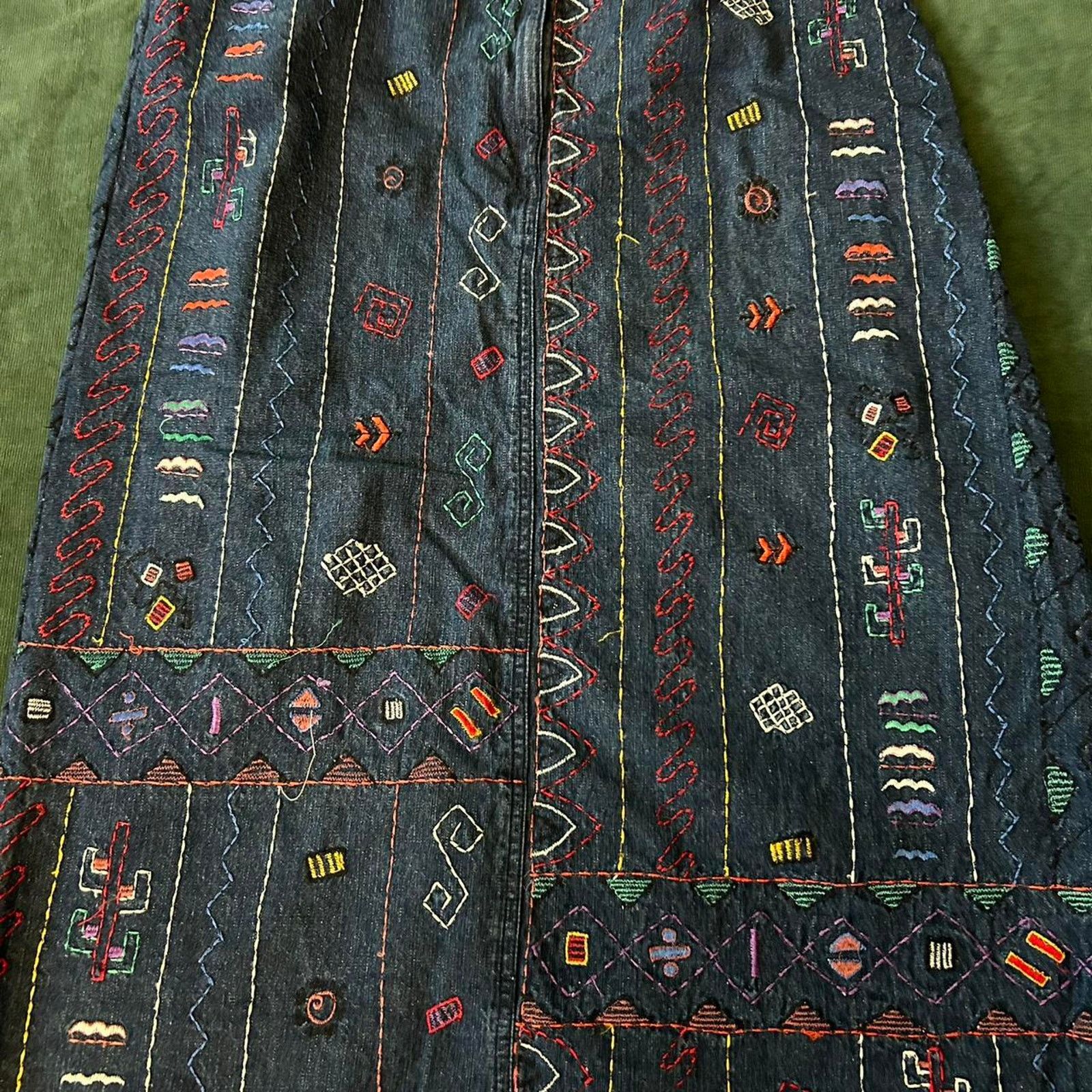 Other Vintage embroidered skirt Size 26" / US 2 / IT 38 - 2 Thumbnail