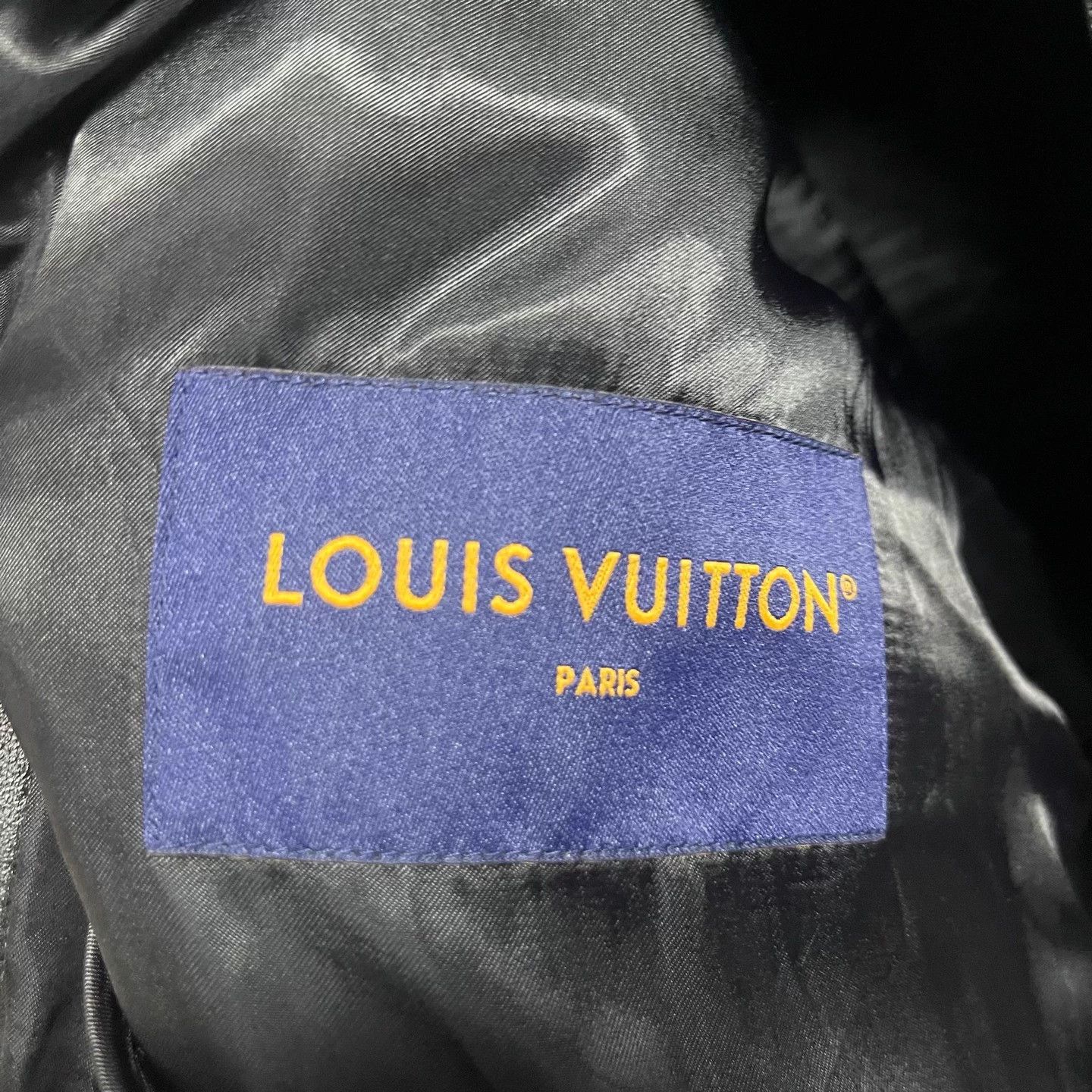Louis Vuitton Louis Vuitton black striped long-sleeved jacketlogo patch Size US S / EU 44-46 / 1 - 3 Thumbnail