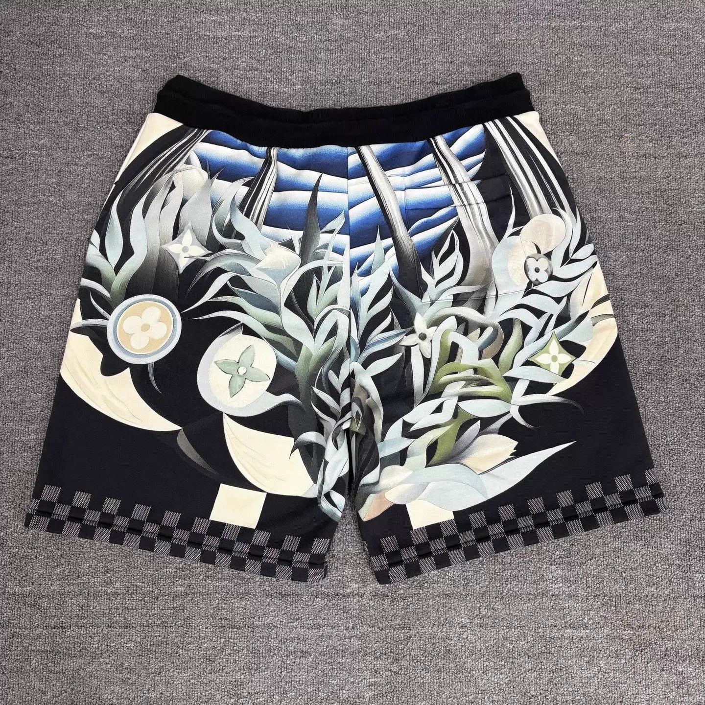 Louis Vuitton Louis Vuitton Victory Flower Short XL New Size 30" / US 8 / IT 44 - 2 Thumbnail