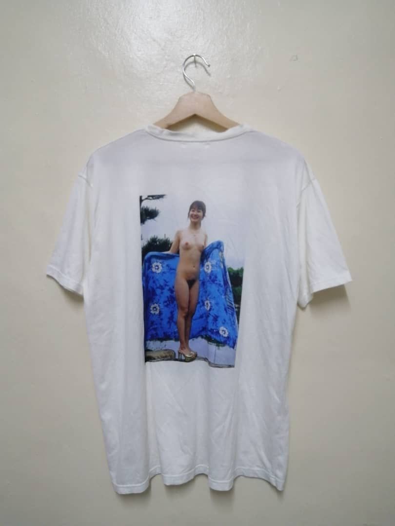 Vintage Model Sexy Japanese Tee Size US XL / EU 56 / 4 - 6 Thumbnail