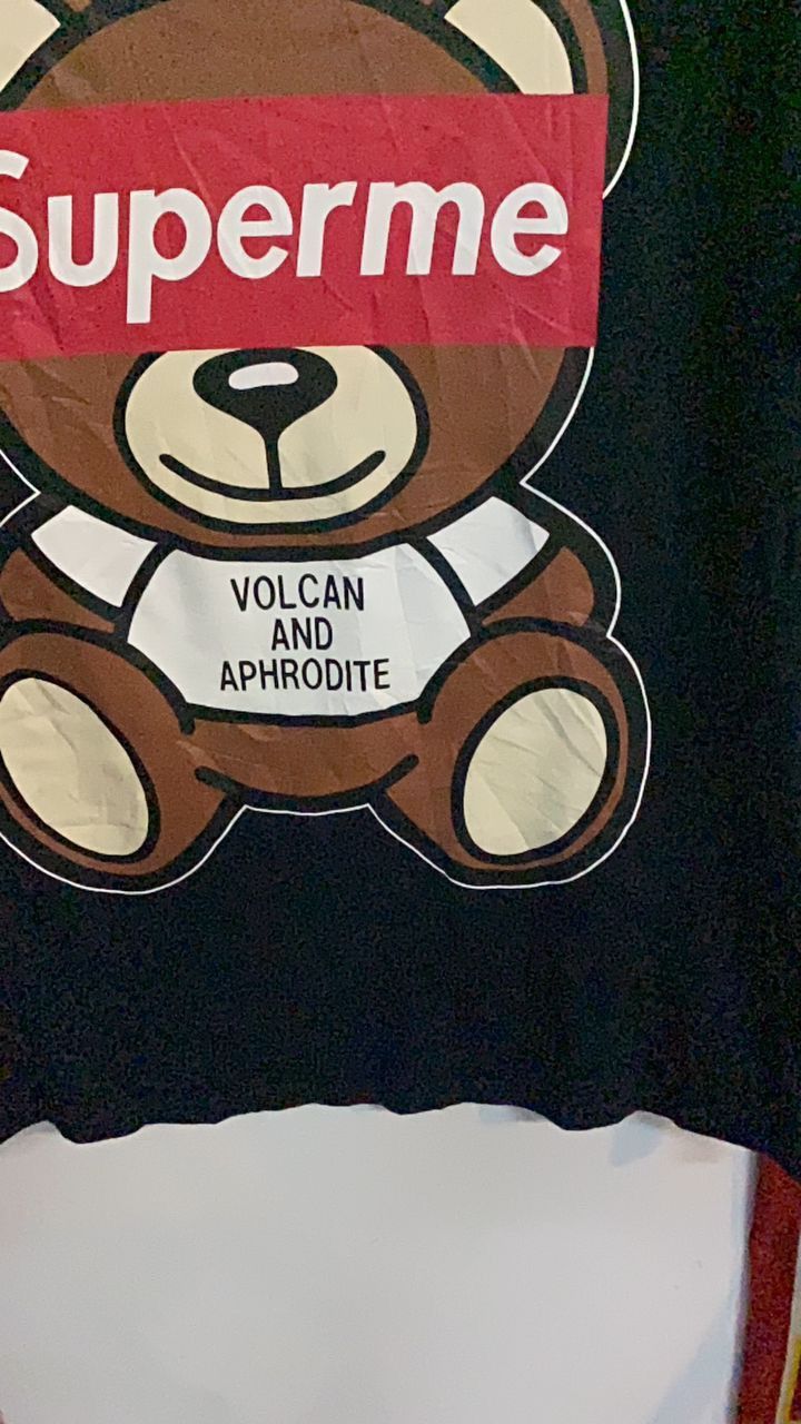 Designer × Gildan Gildan y2k bear 🐻 supreme print Size US M / EU 48-50 / 2 - 2 Thumbnail
