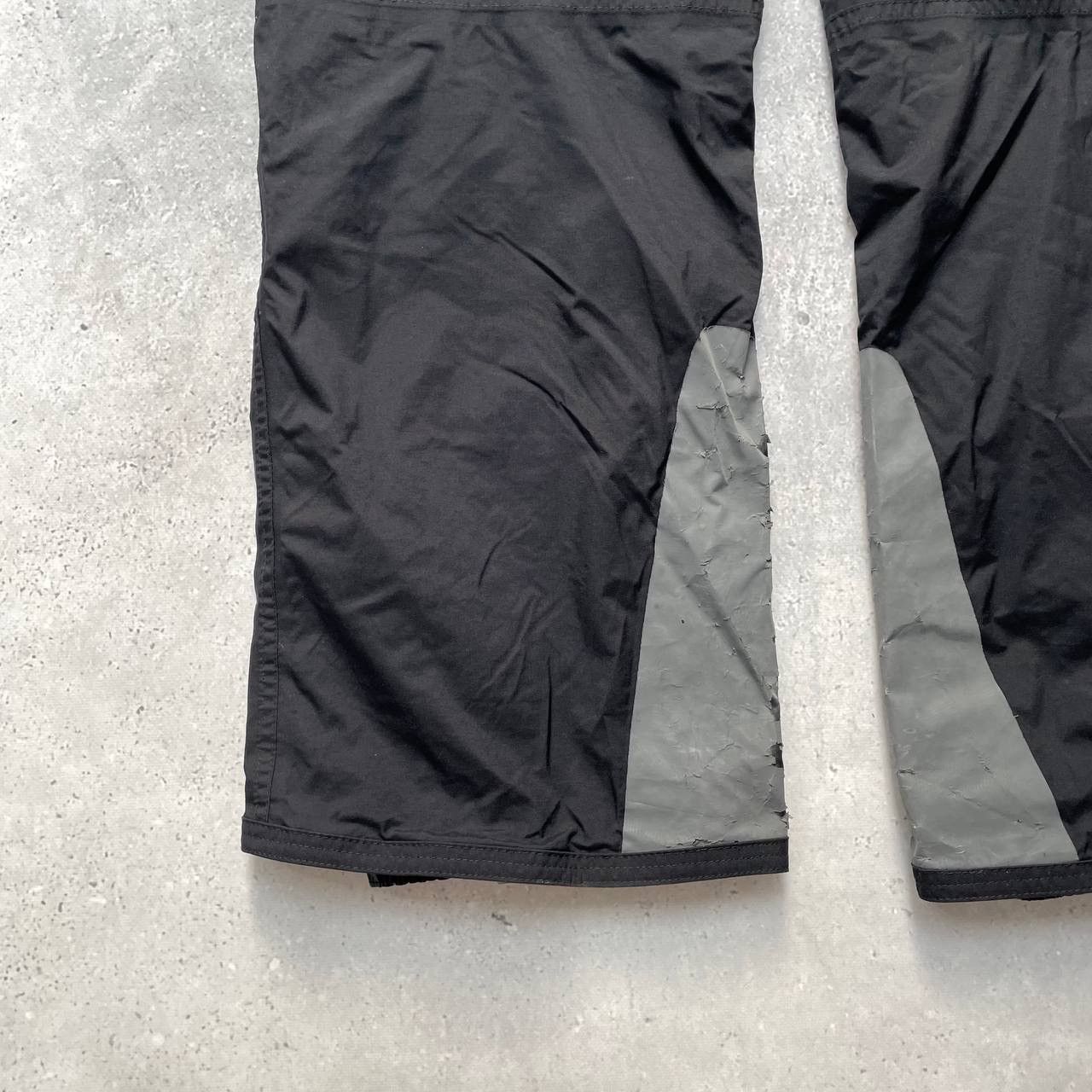 Nike ACG Vintage 2000s Nike ACG Storm Fit Ski Pants Women’s Black Size 28" / US 6 / IT 42 - 22 Thumbnail