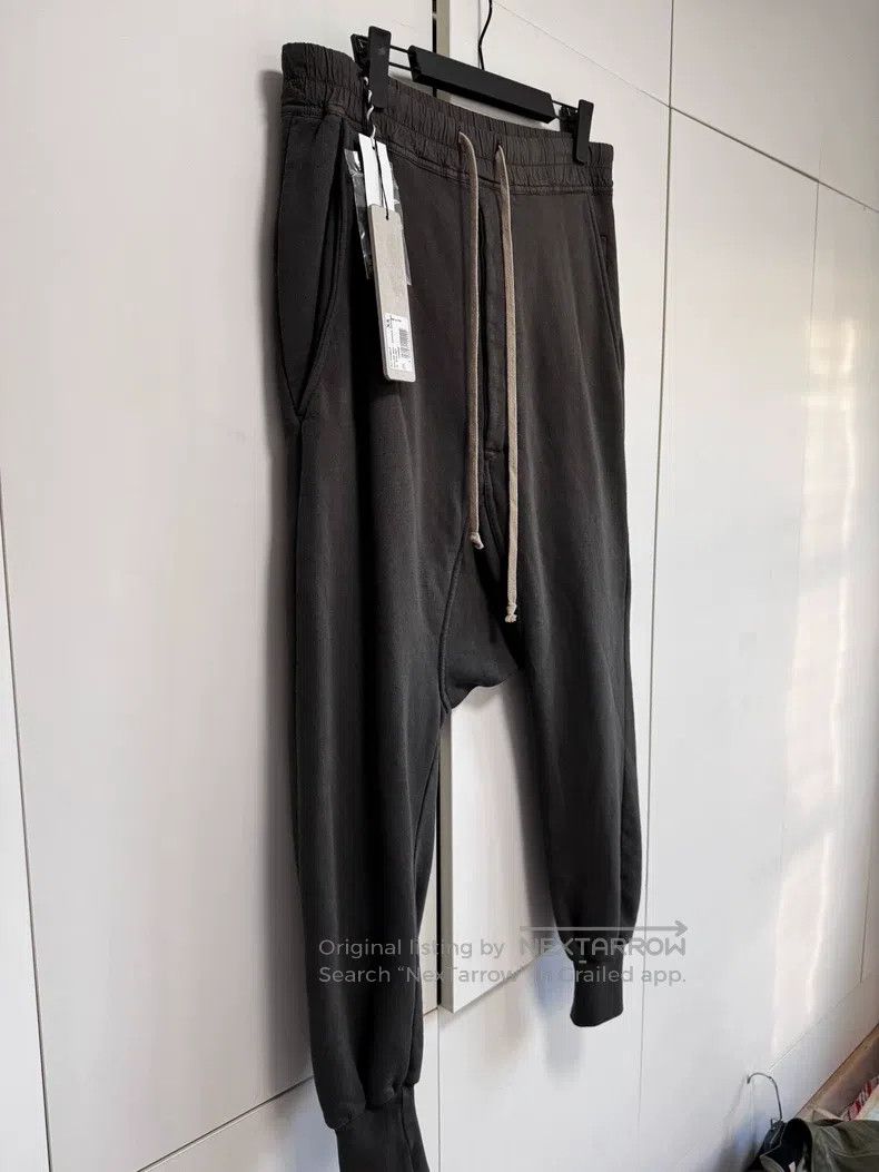 Rick Owens Rick Owens size xs Grey hanging crotch pants Size US 28 / EU 44 - 2 Thumbnail