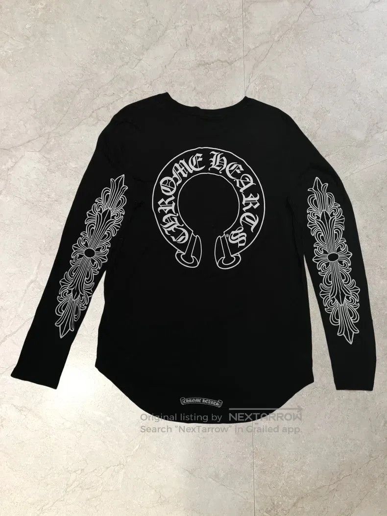 CHROME HEARTS Size M Behind the big printed logo long sleev