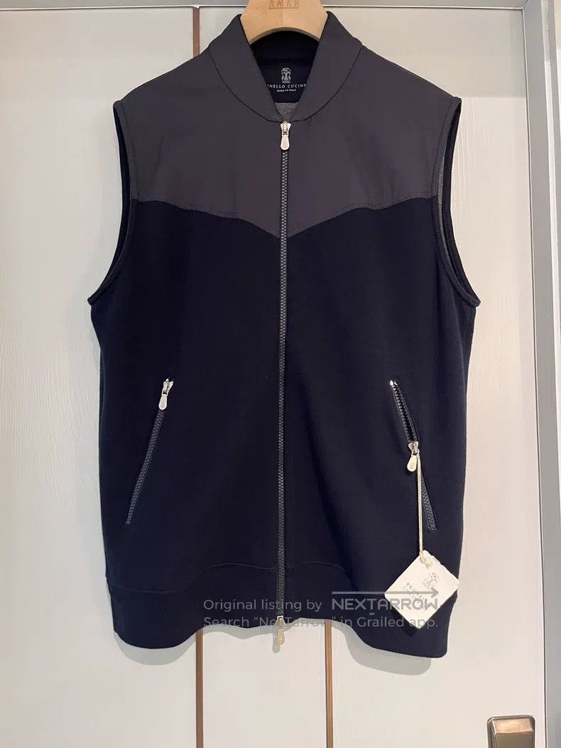 Brunello Cucinelli Brunello Cucinelli Navy Blue Vest with Zipper Design Size US S / EU 44-46 / 1 - 1 Thumbnail