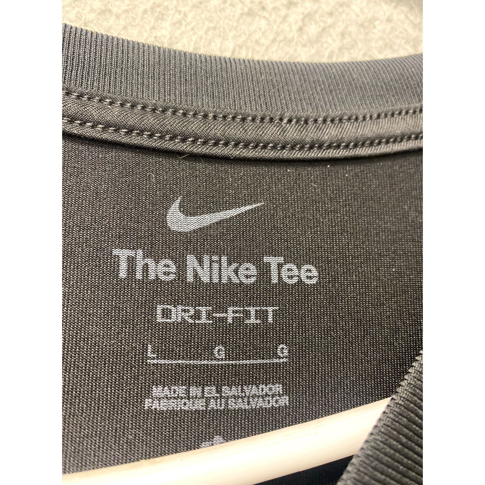Nike Nike MEAD Basketball Shirt Long Sleeve Large Black Mens /58-45 Size US L / EU 52-54 / 3 - 3 Thumbnail
