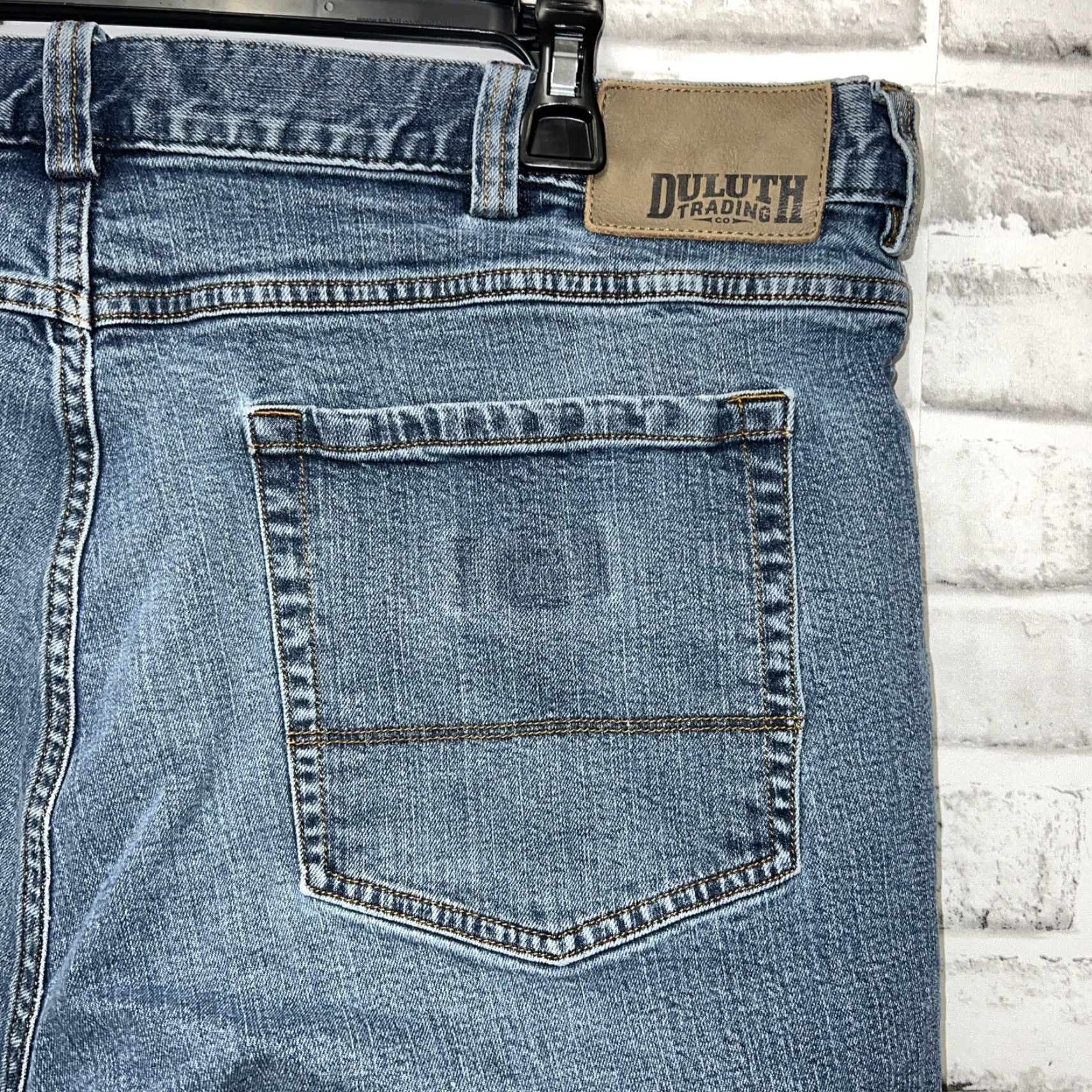 CO Duluth Trading Co Flex Weekender Jeans Mens Size 40x32 Blue Straight Size US 40 / EU 56 - 4 Thumbnail