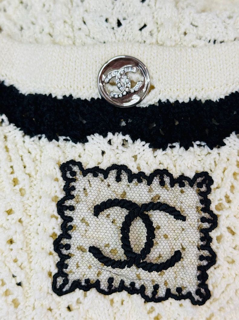Chanel Chanel 24P milky white hollow knitted cardigan jacket 2504- Size XS / US 0-2 / IT 36-38 - 5 Thumbnail