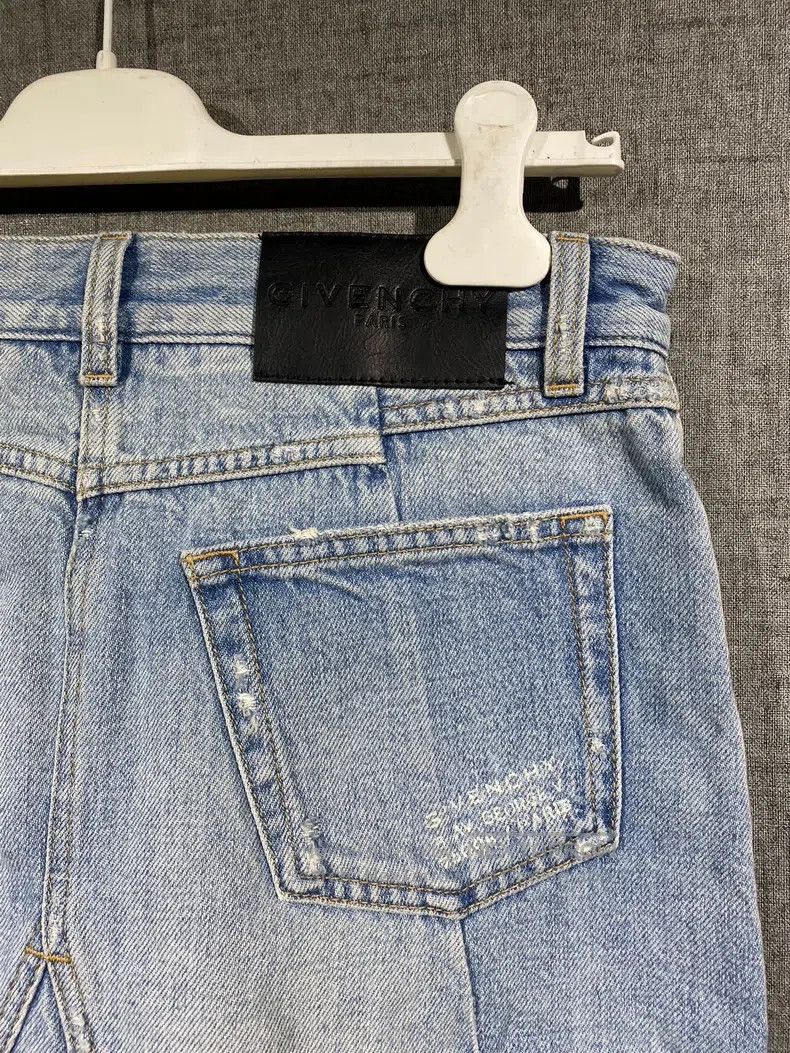Givenchy Givenchy Women's short skirt Size 28" / US 6 / IT 42 - 4 Thumbnail