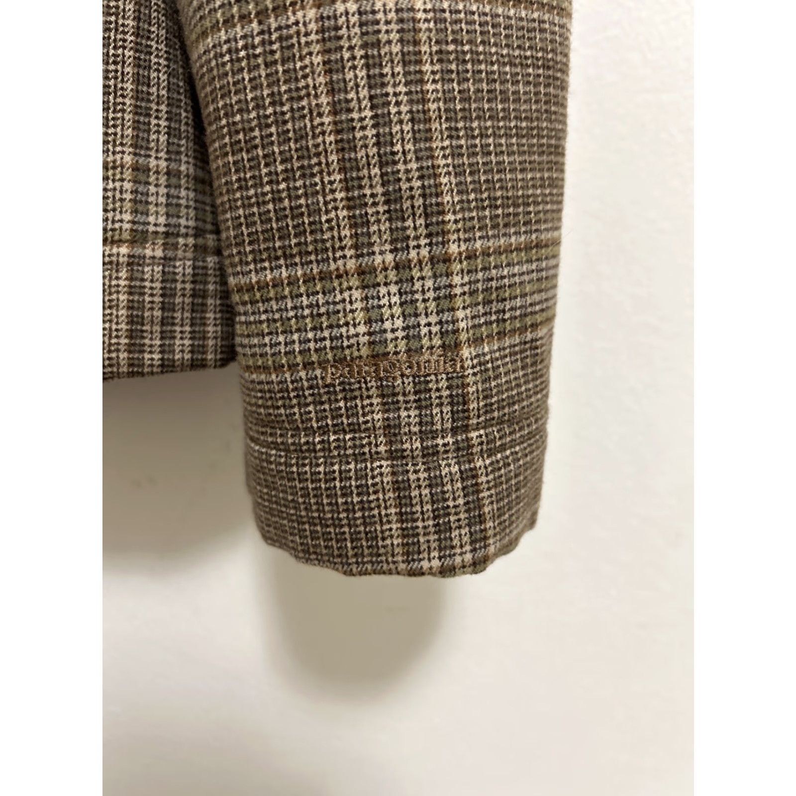 Patagonia VINTAGE Patagonia Darya Jacket Womens XS Beige Plaid Windproof Fleece Lined Polartec 27495 Size XS / US 0-2 / IT 36-38 - 7 Thumbnail