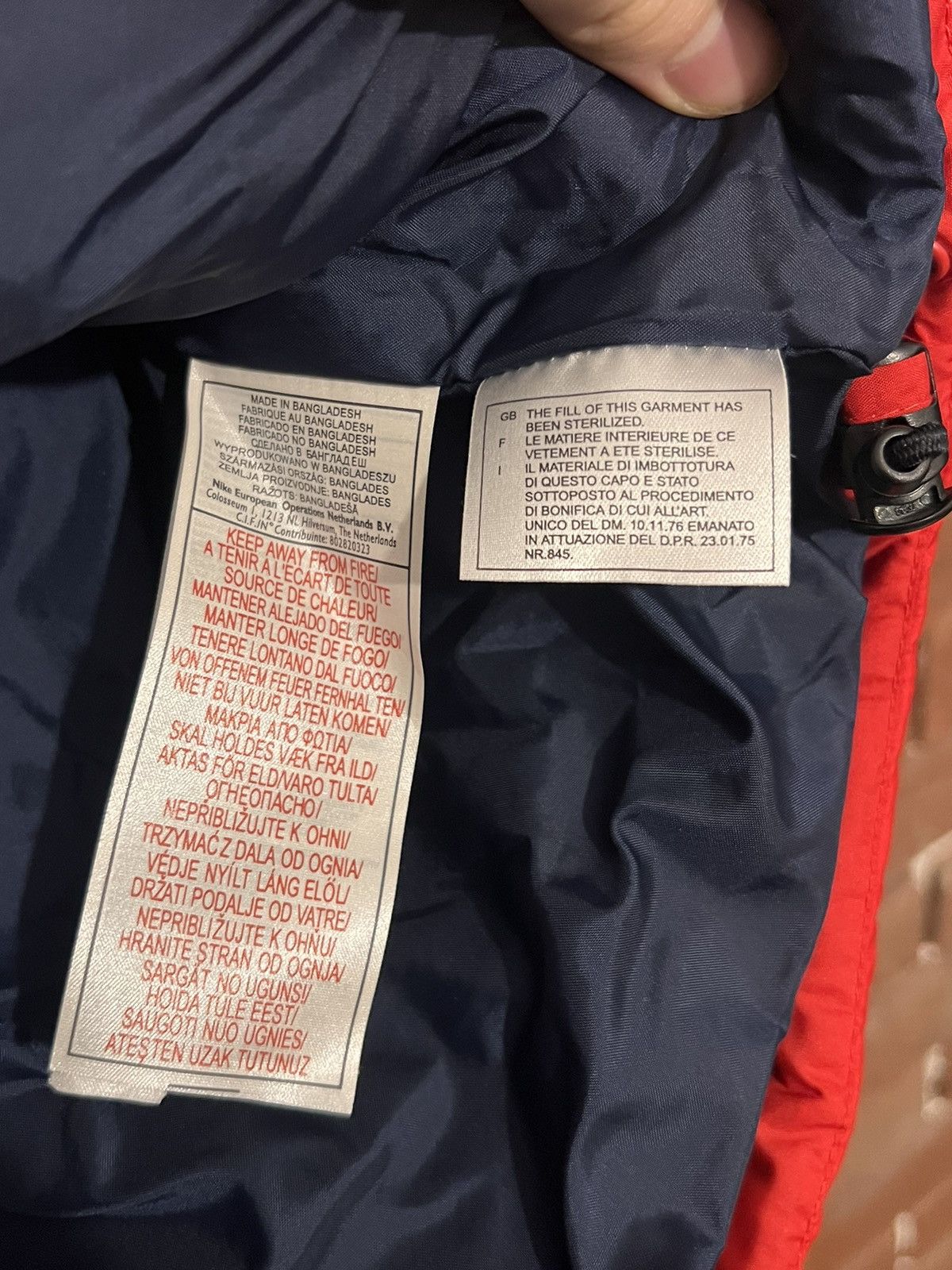 Nike Vintage 00s Nike Swoosh Red Down Puffer Hooded Vest Size XXL Size US XXL / EU 58 / 5 - 10 Thumbnail