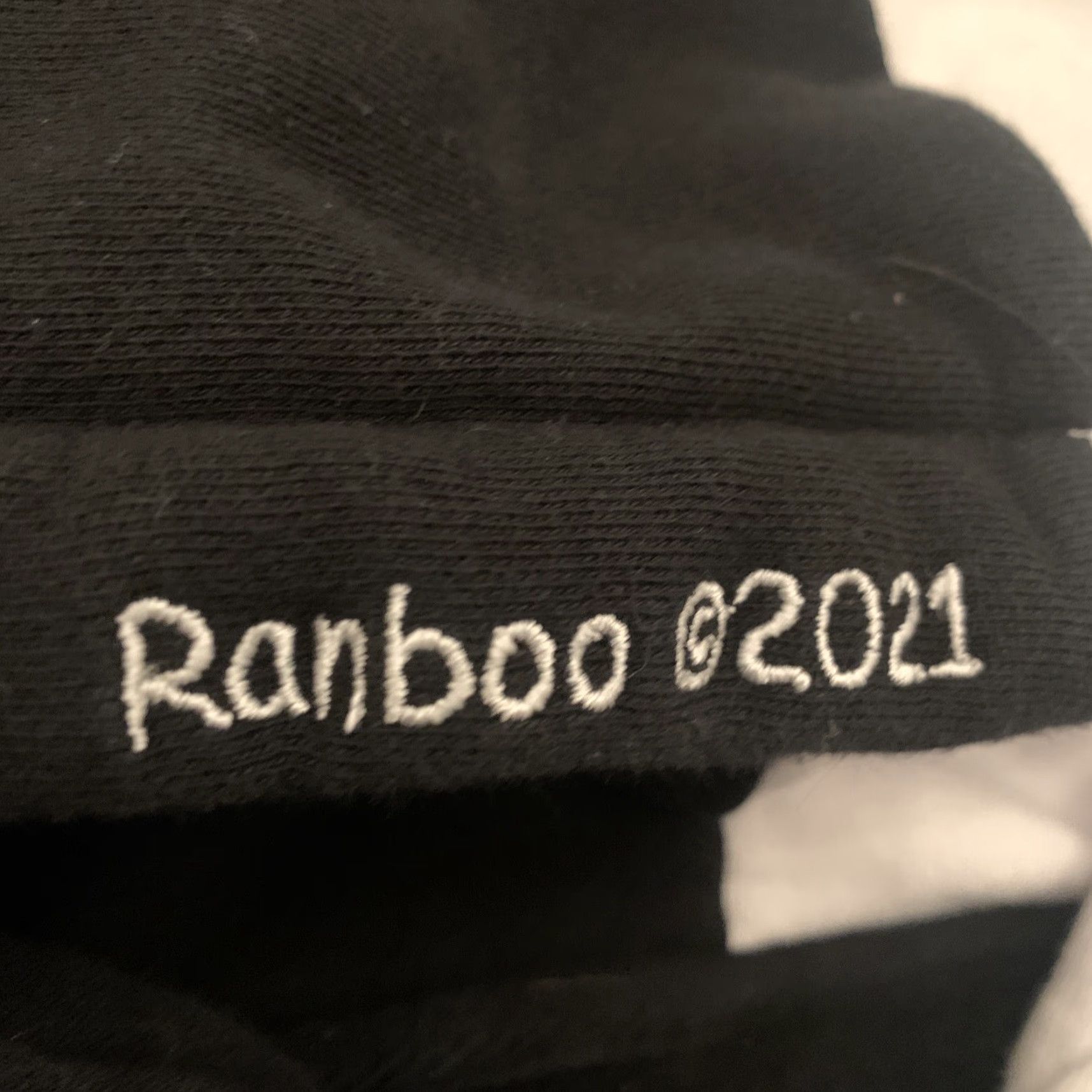 Vintage VINTAGE Beloved Ranboo Duality Embroidered Pullover Hoodie Adult Small Black DSMP Mens Size US S / EU 44-46 / 1 - 3 Thumbnail