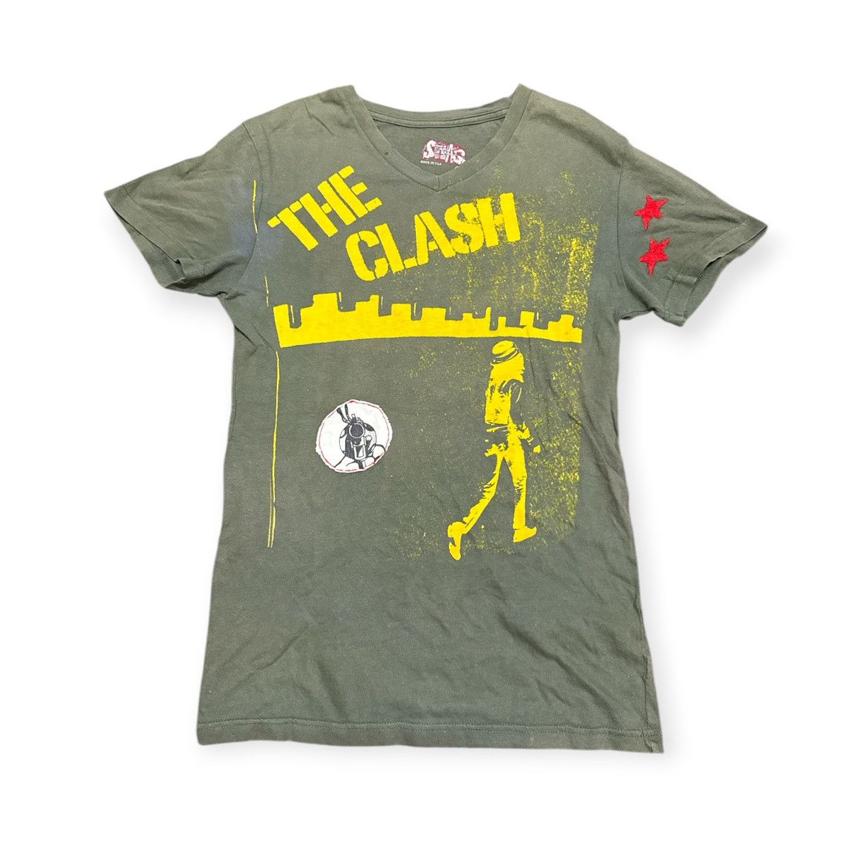 Band Tees The Clash 1977 Studed Tshirt Size US M / EU 48-50 / 2 - 1 Thumbnail
