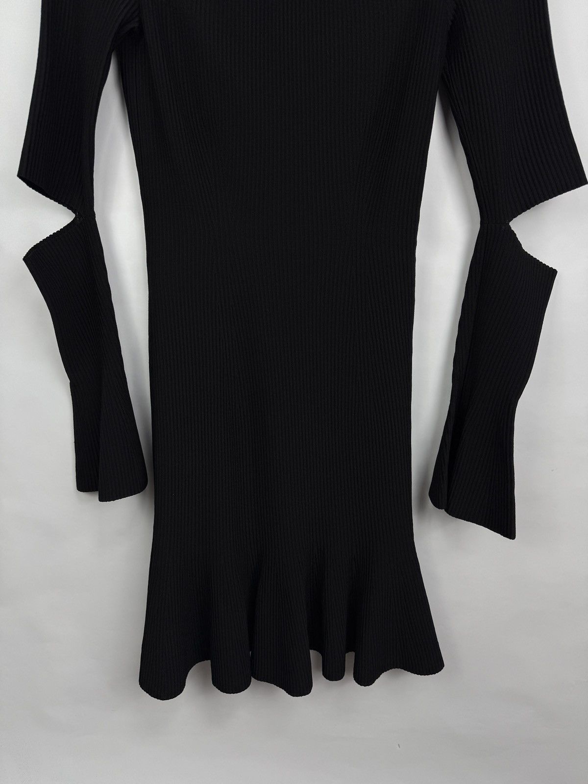 Alexander McQueen 🇮🇹 RRP $2490 Alexander McQueen Black Cut-Out Sleeve Dress Size XS / US 0-2 / IT 36-38 - 6 Thumbnail