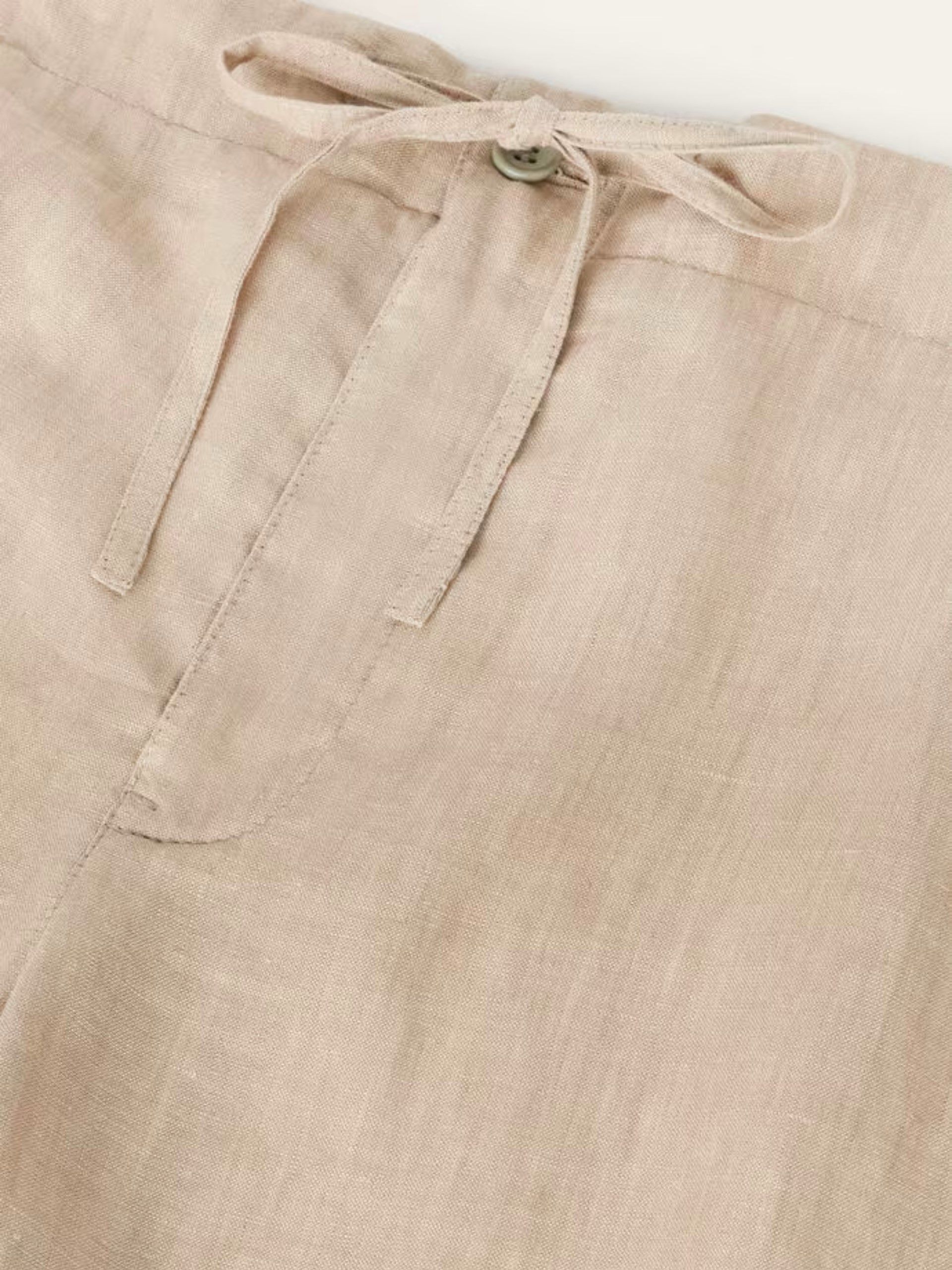 Loro Piana o1w1db10725 FAM2486 Flat Bermuda Short in Beige Size US 36 / EU 52 - 3 Thumbnail