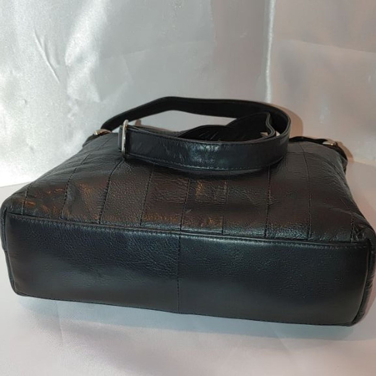 NEWYORKINDUSTRIE ili Leather Crossbody Bag Size ONE SIZE - 9 Thumbnail