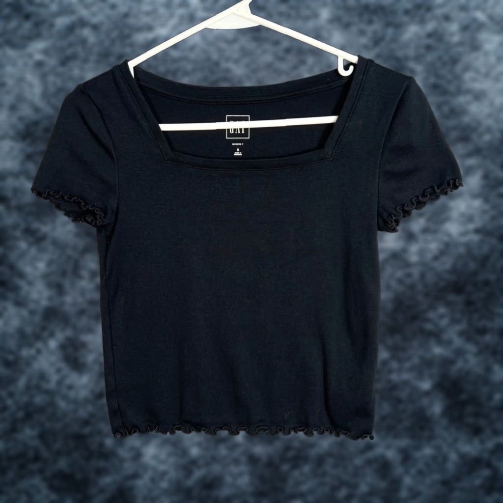 Gap Gap Top Women Modern Black Short Sleeve Ruffle Hem Square Neck T Shirt Small Top Subtle Basic Casual Cotton Spandex Size S / US 4 / IT 40 - 1 Thumbnail