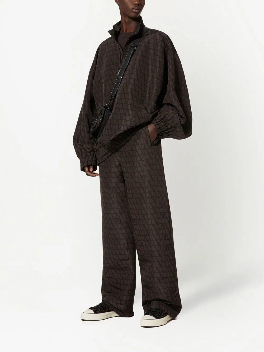 Valentino o1y0525 Jogger & Sweatpant in Dark Brown/Black Size US 30 / EU 46 - 4 Thumbnail