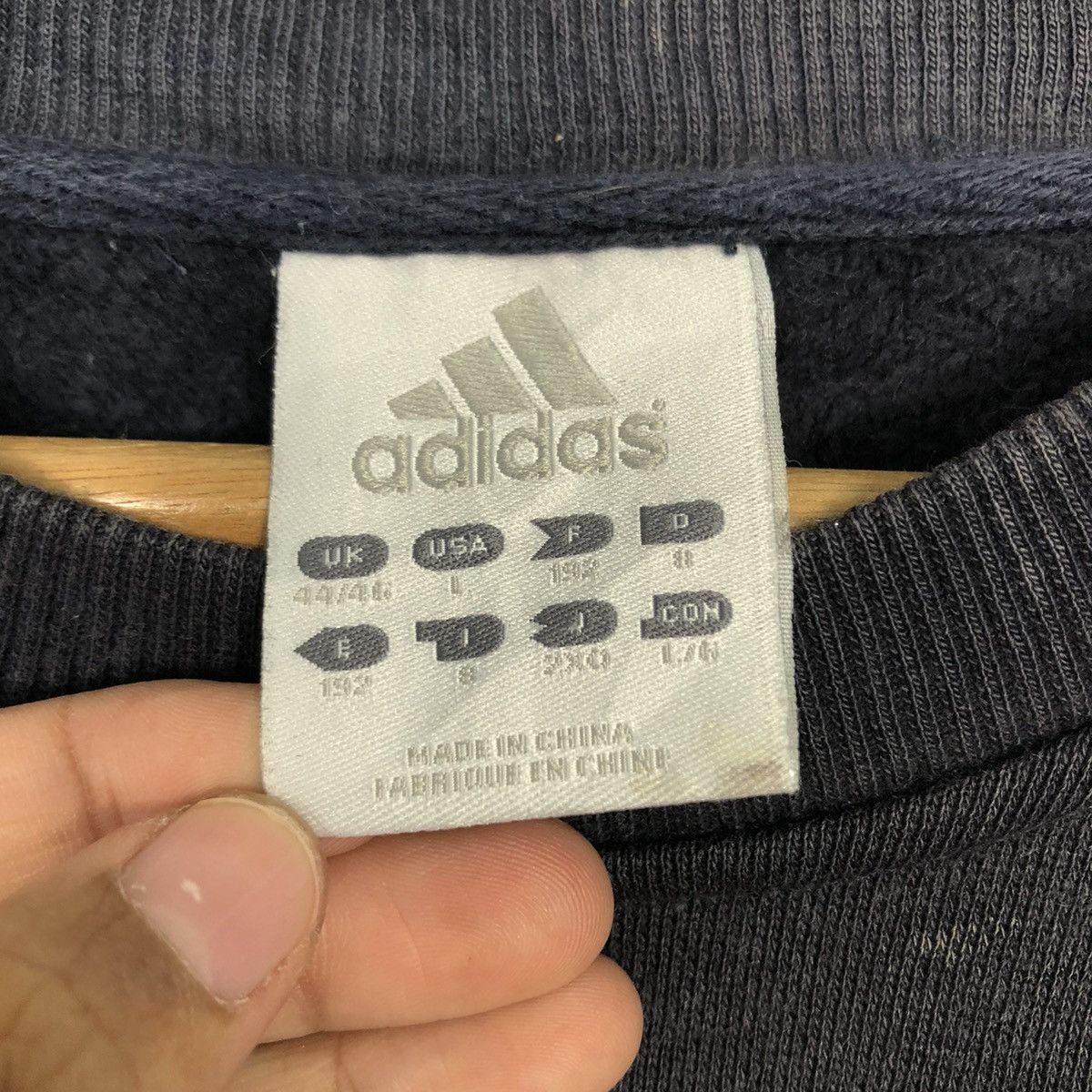 Adidas 📌Vintage Adidas Sweatshirt Big Logo Design Size US L / EU 52-54 / 3 - 14 Thumbnail
