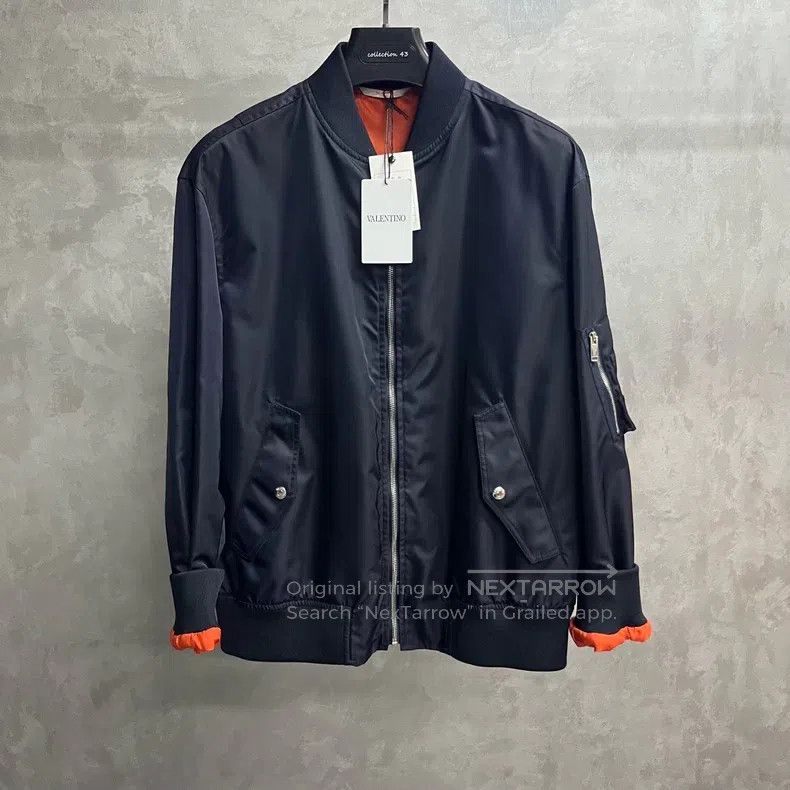 Valentino Valentino Back logo zipper bomber jacket Size US M / EU 48-50 / 2 - 1 Thumbnail