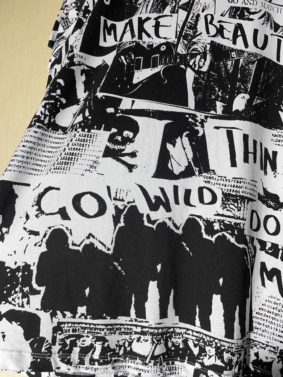 Diesel × Vintage Diesel Vintage Newspapers y2k T Shirt Size US XL / EU 56 / 4 - 14 Thumbnail